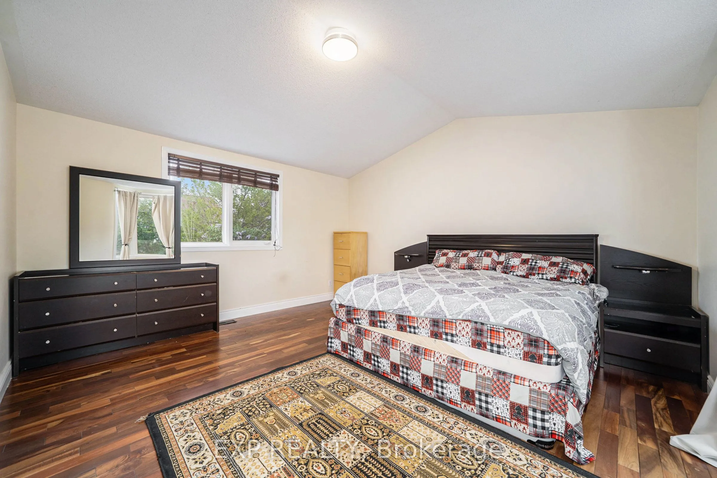 340 Stoneway Drive