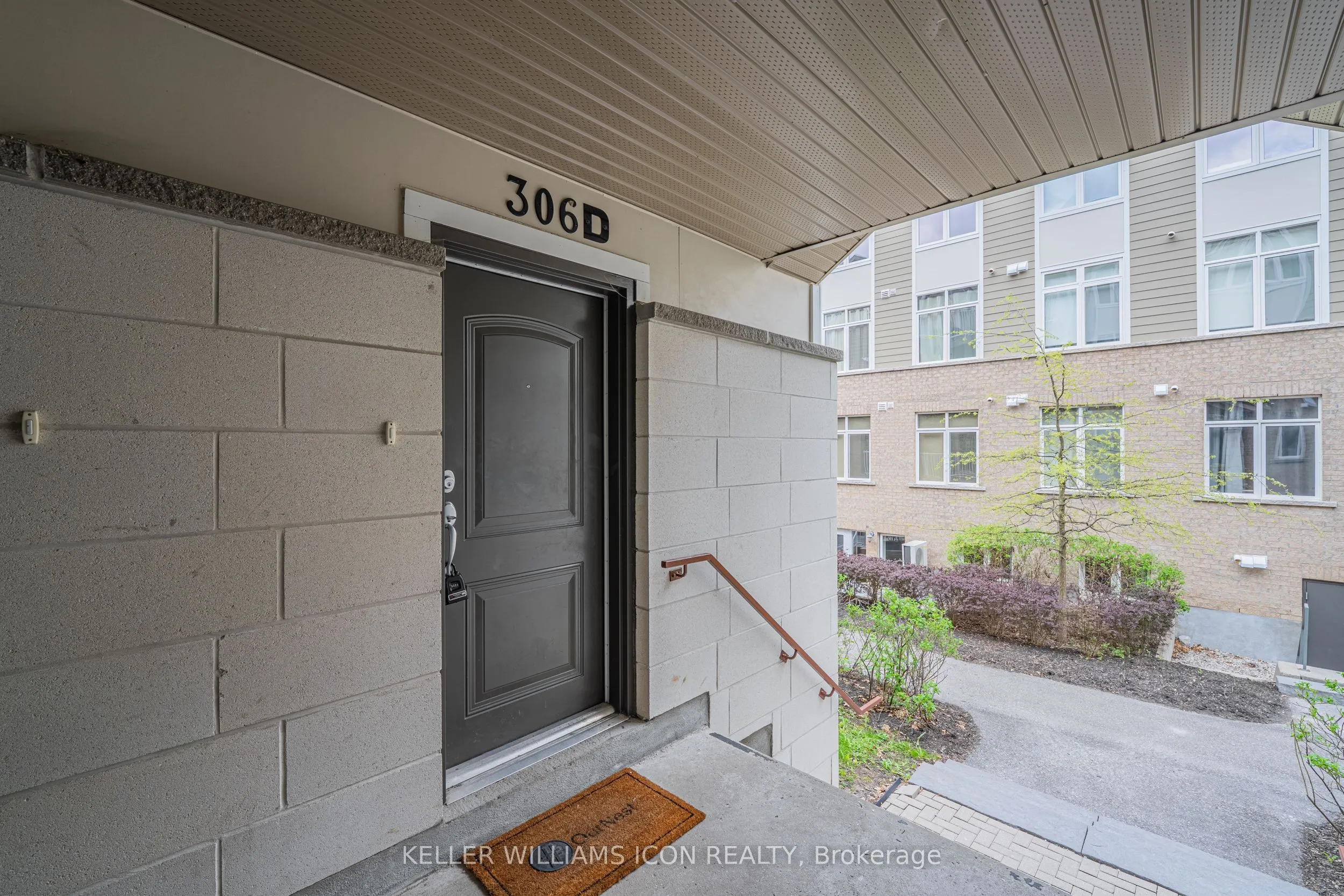 306 Everest Private, #D