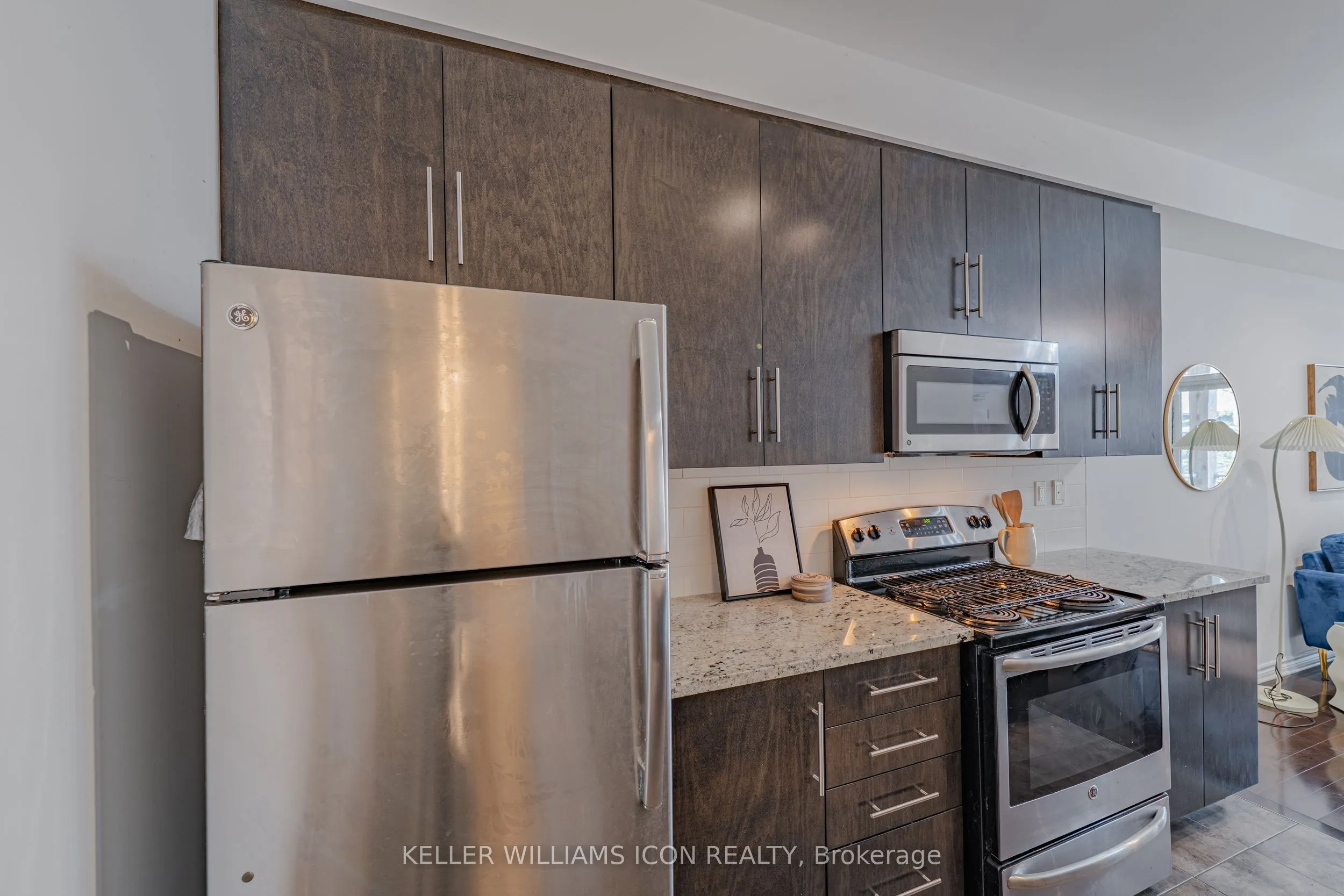 306 Everest Private, #D