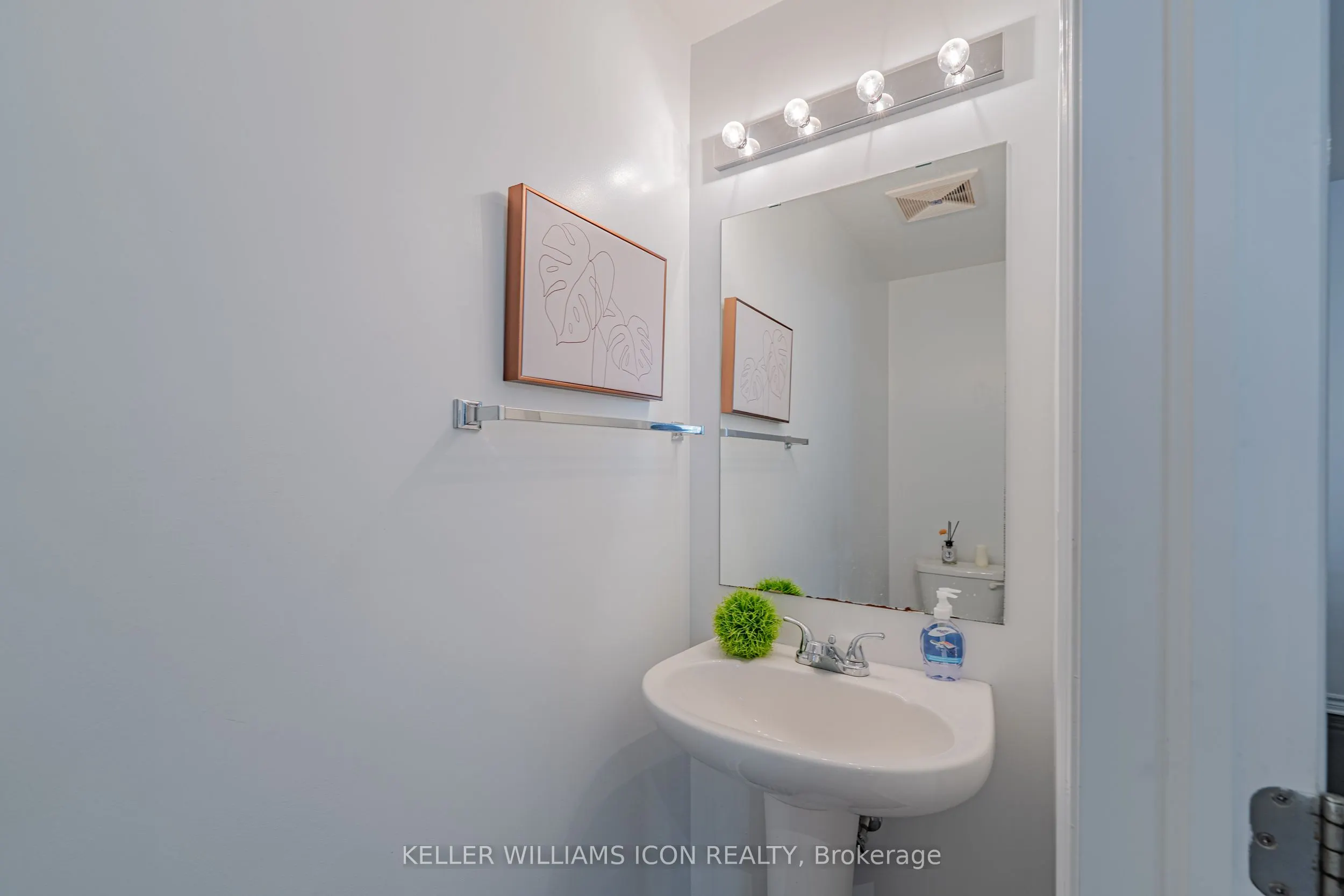 306 Everest Private, #D