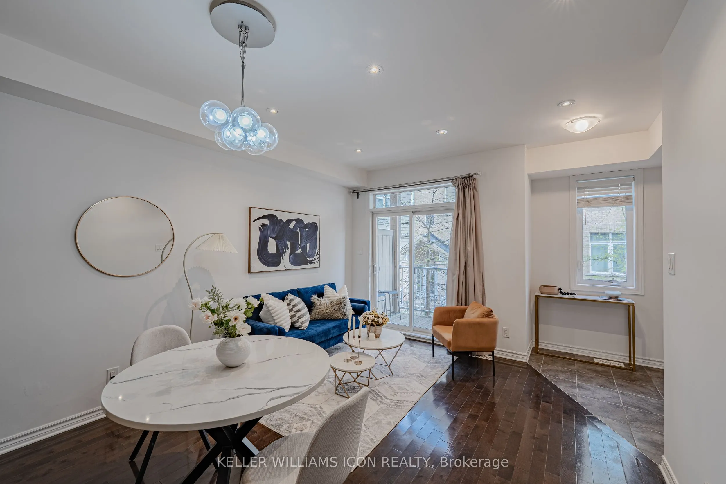 306 Everest Private, #D
