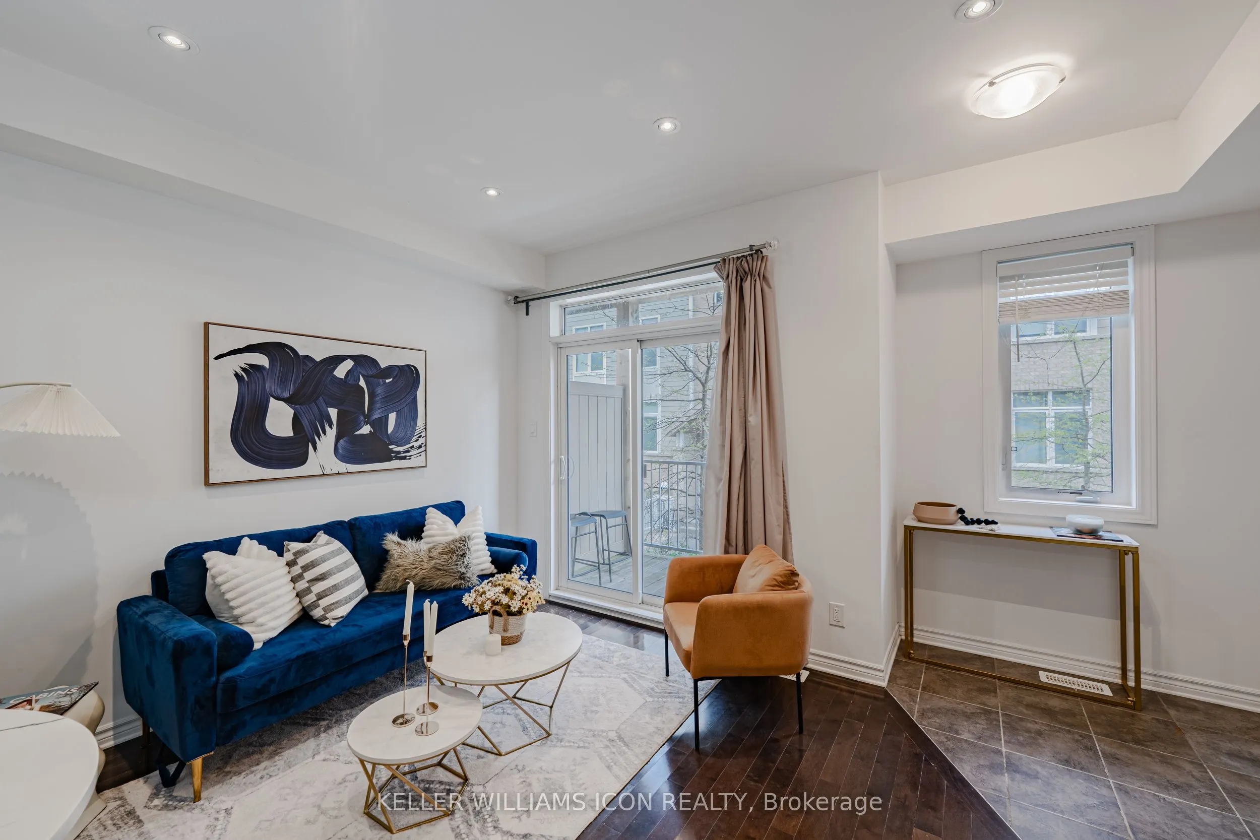 306 Everest Private, #D