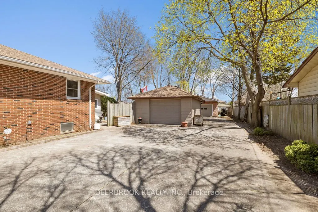 2990 Pillette Road