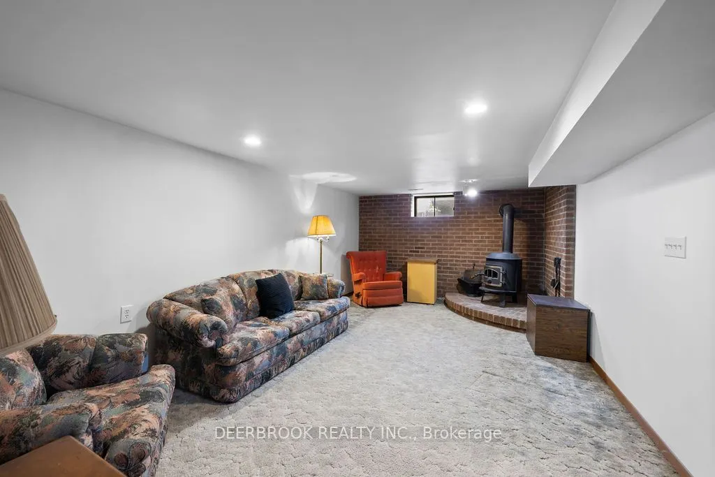 2990 Pillette Road