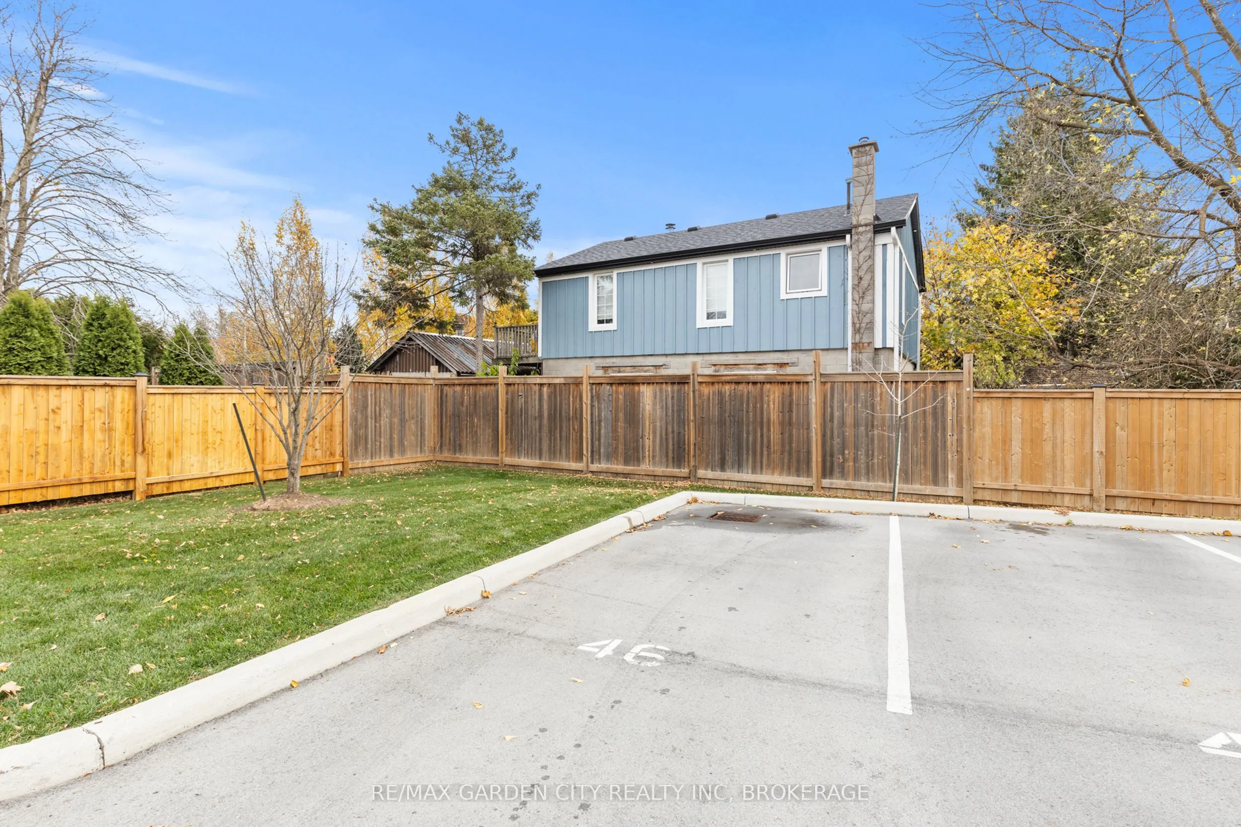 3998 Victoria Avenue, #305