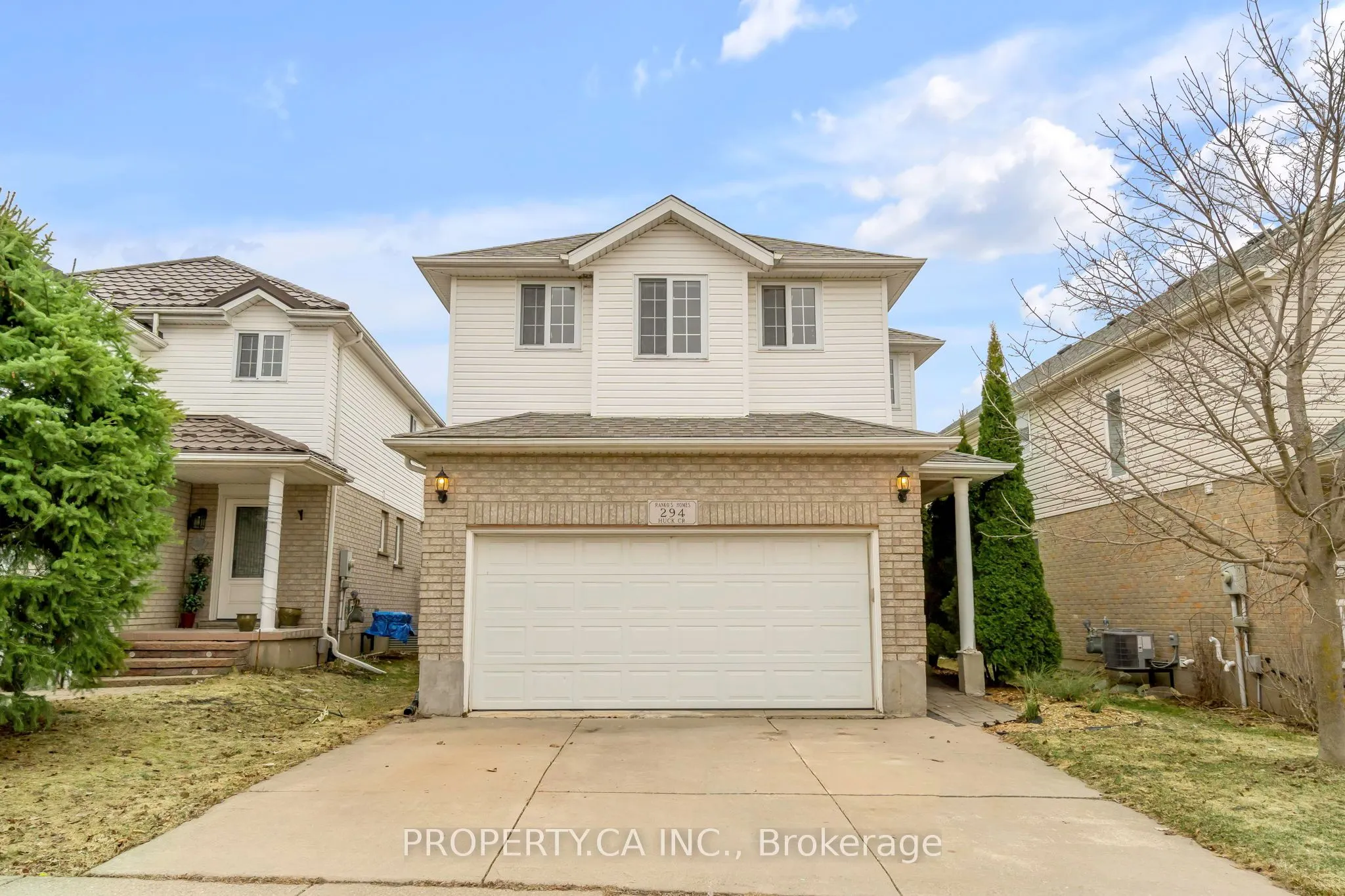 294 Huck Crescent
