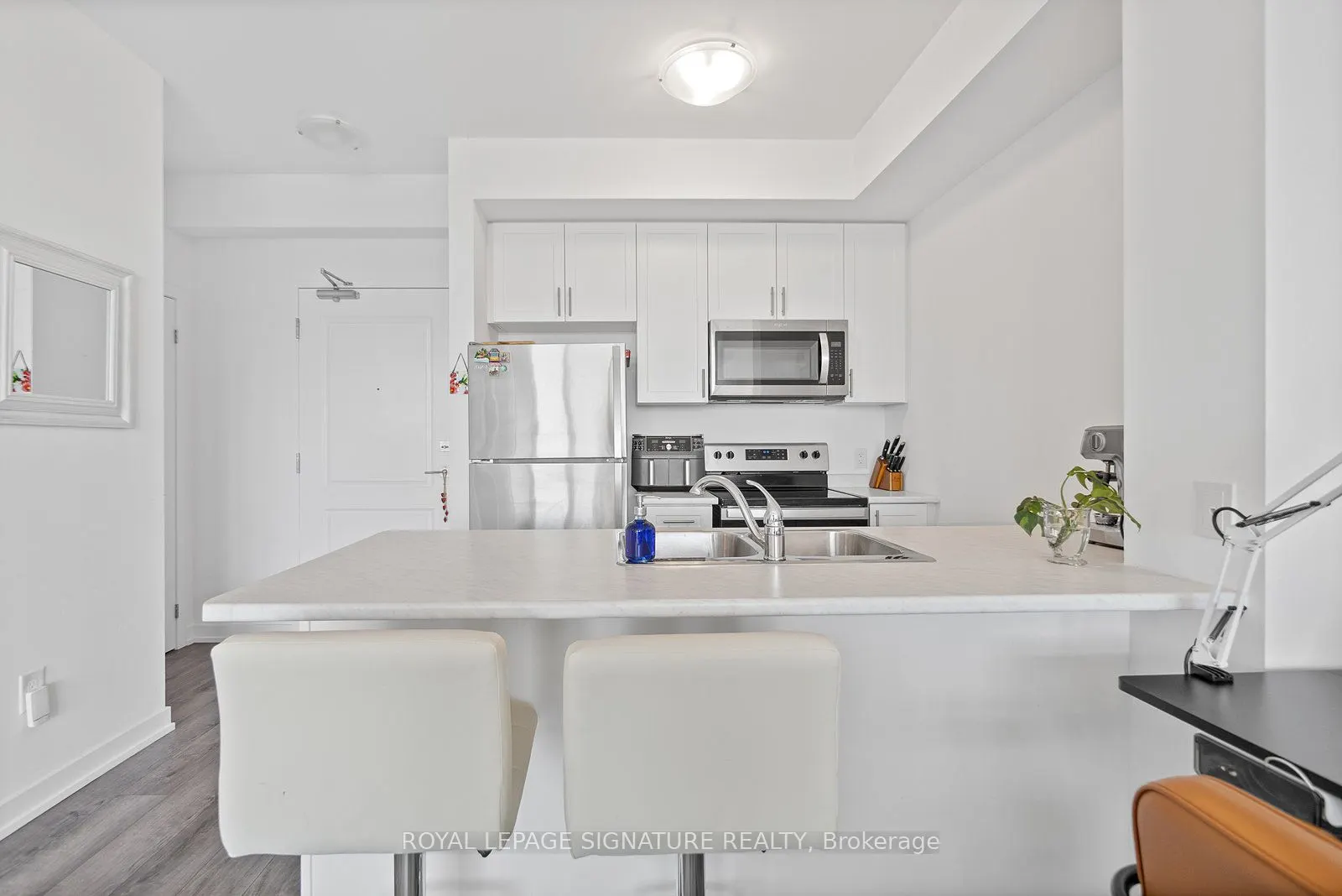 450 Dundas Street E, #804