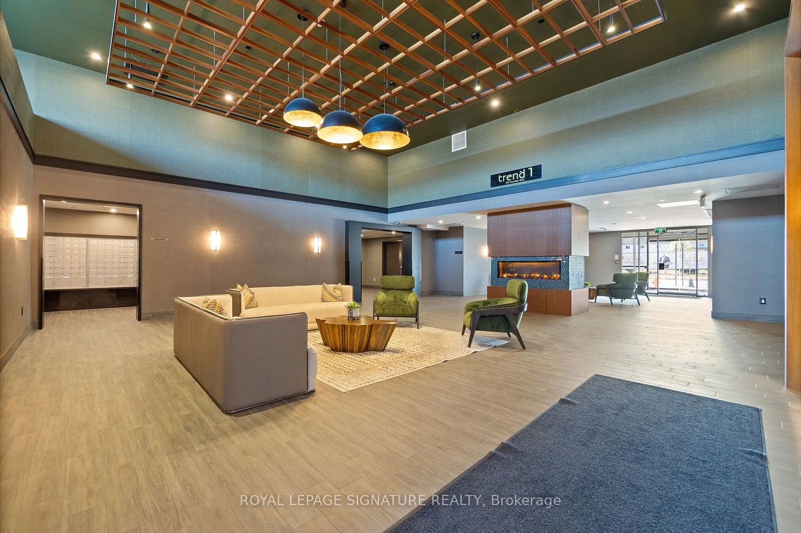 450 Dundas Street E, #804