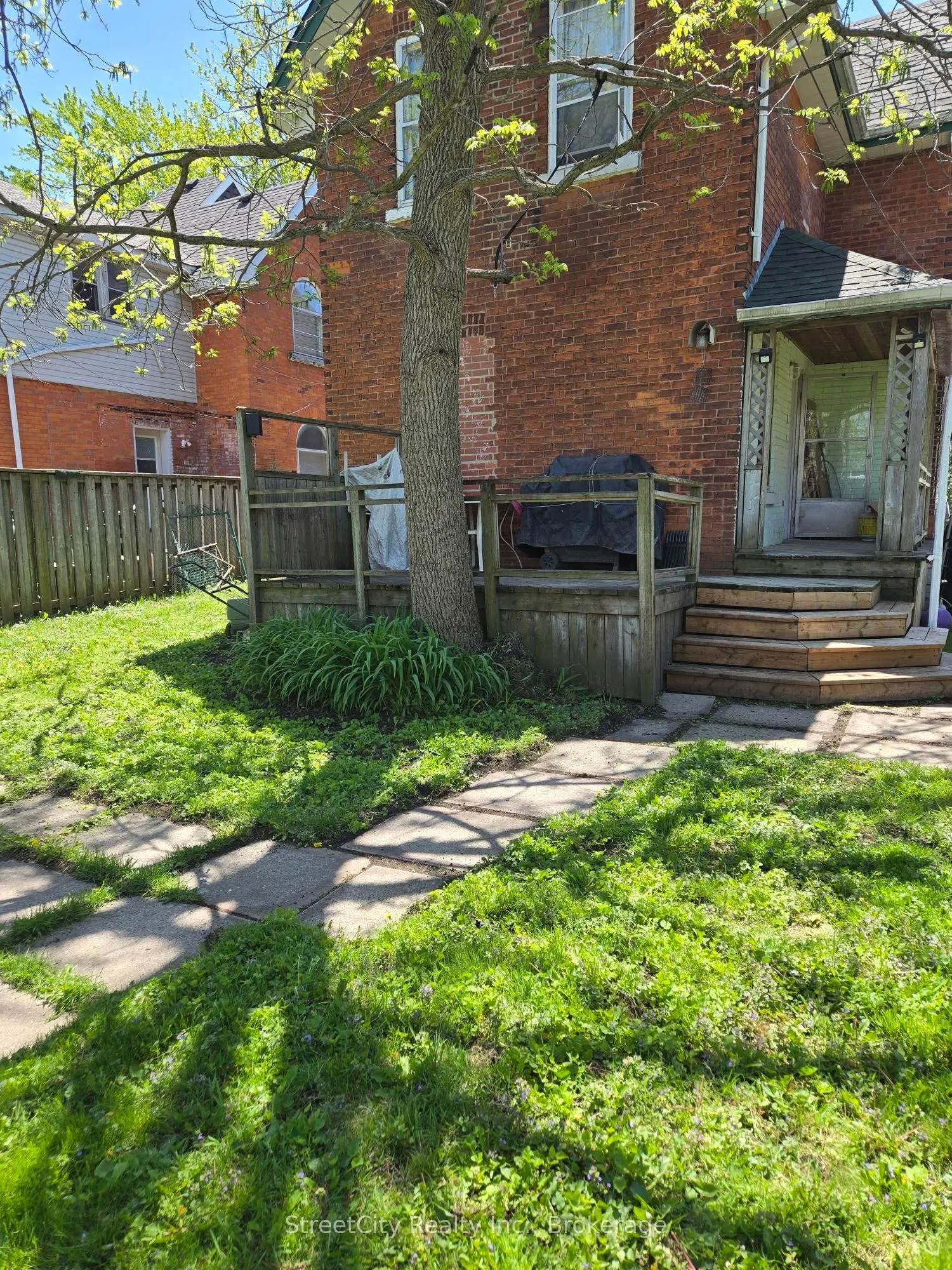 306 Douro Street