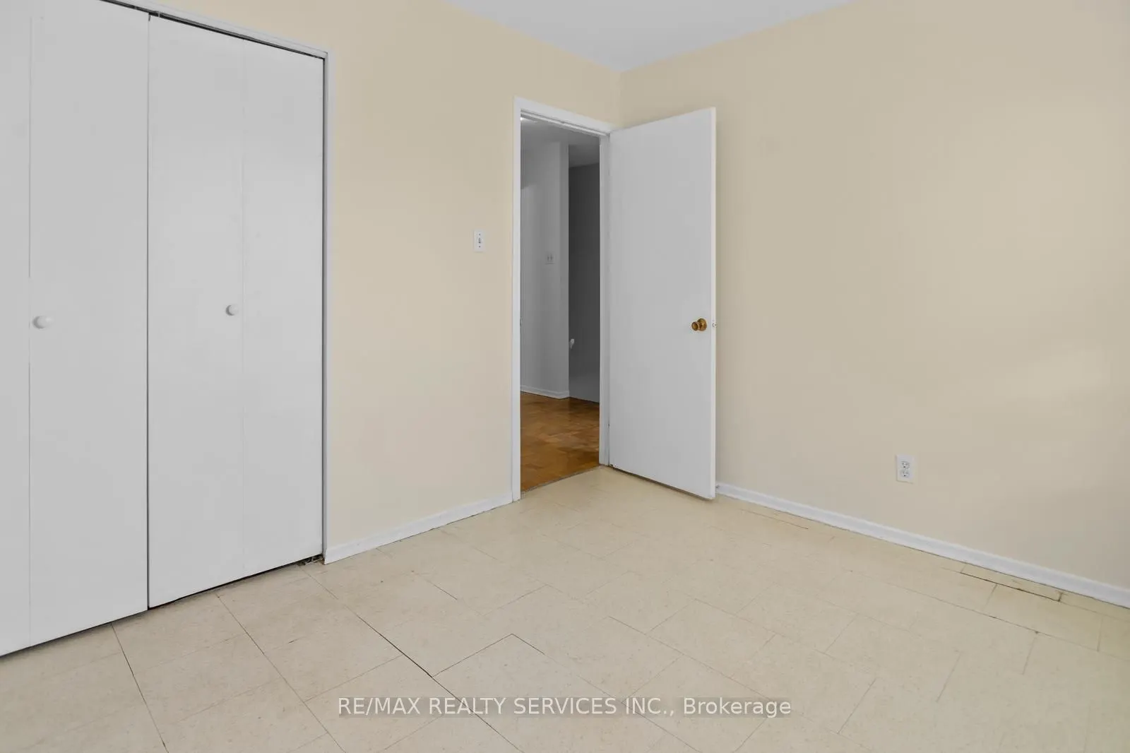 205 Boullee Street, #26