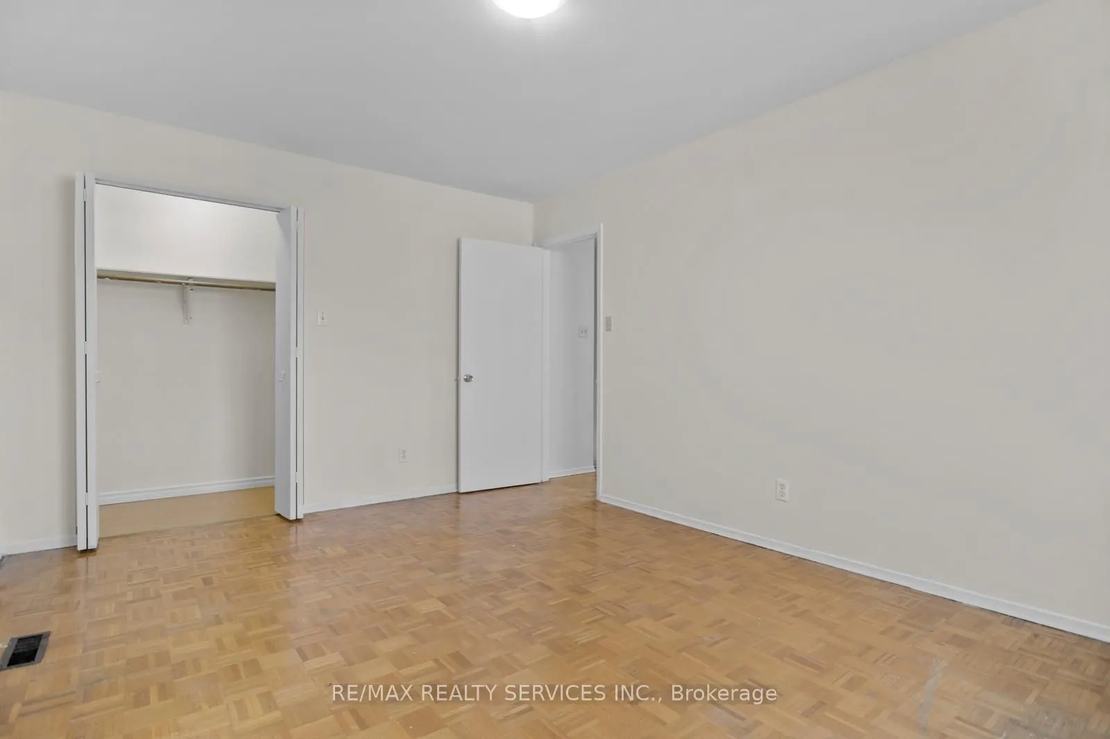 205 Boullee Street, #26