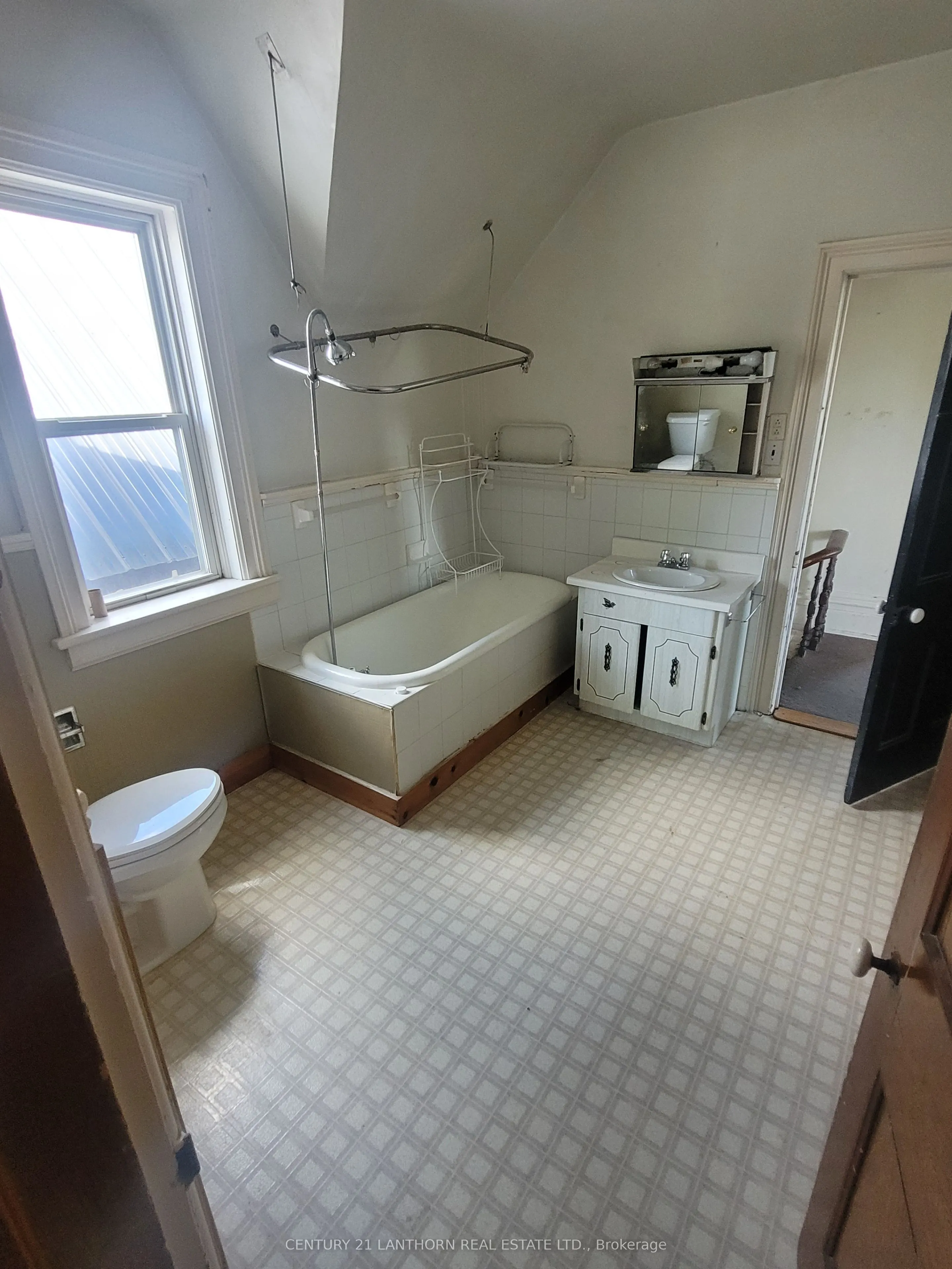 88 West Street S, #88 - 86