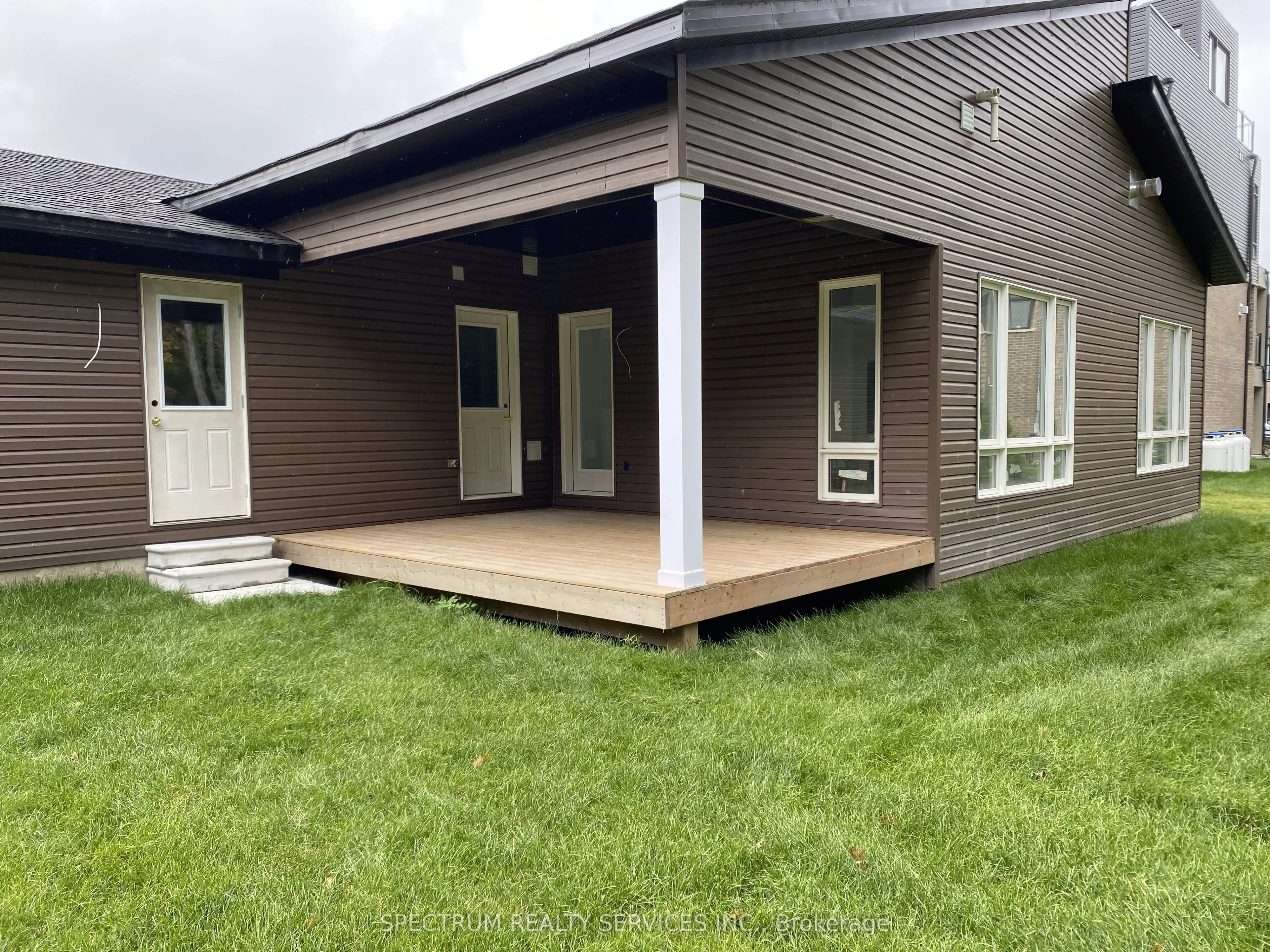 131 Marina Village Drive W