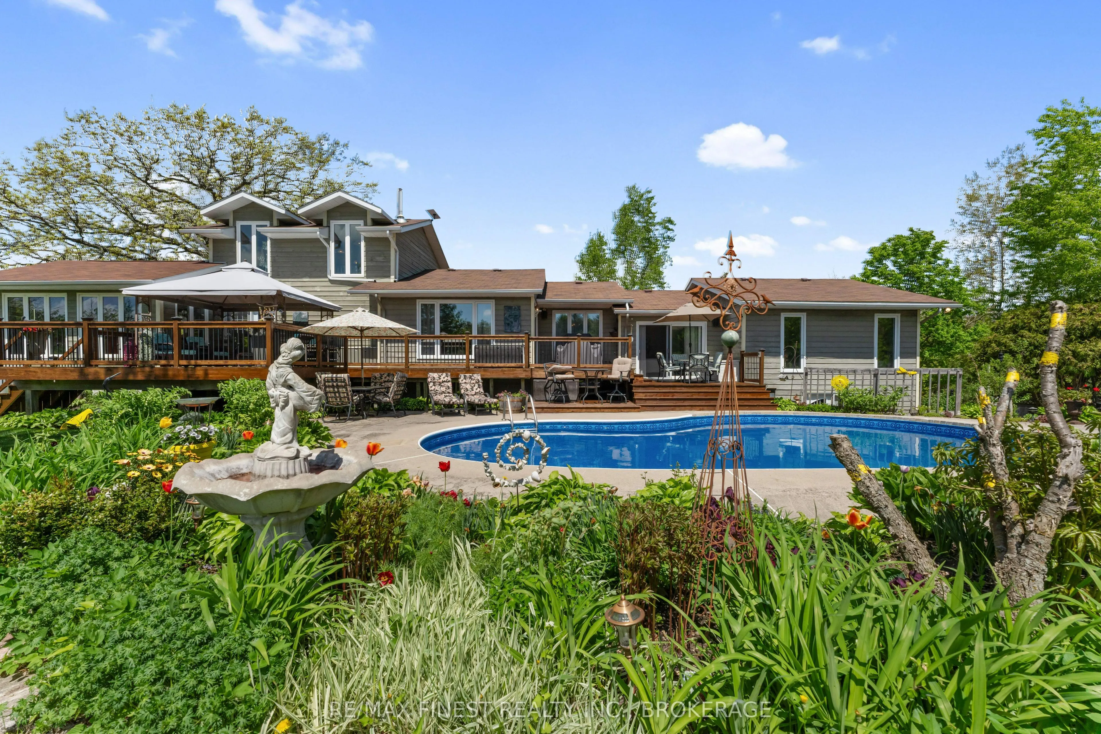 466 Colebrook Road
