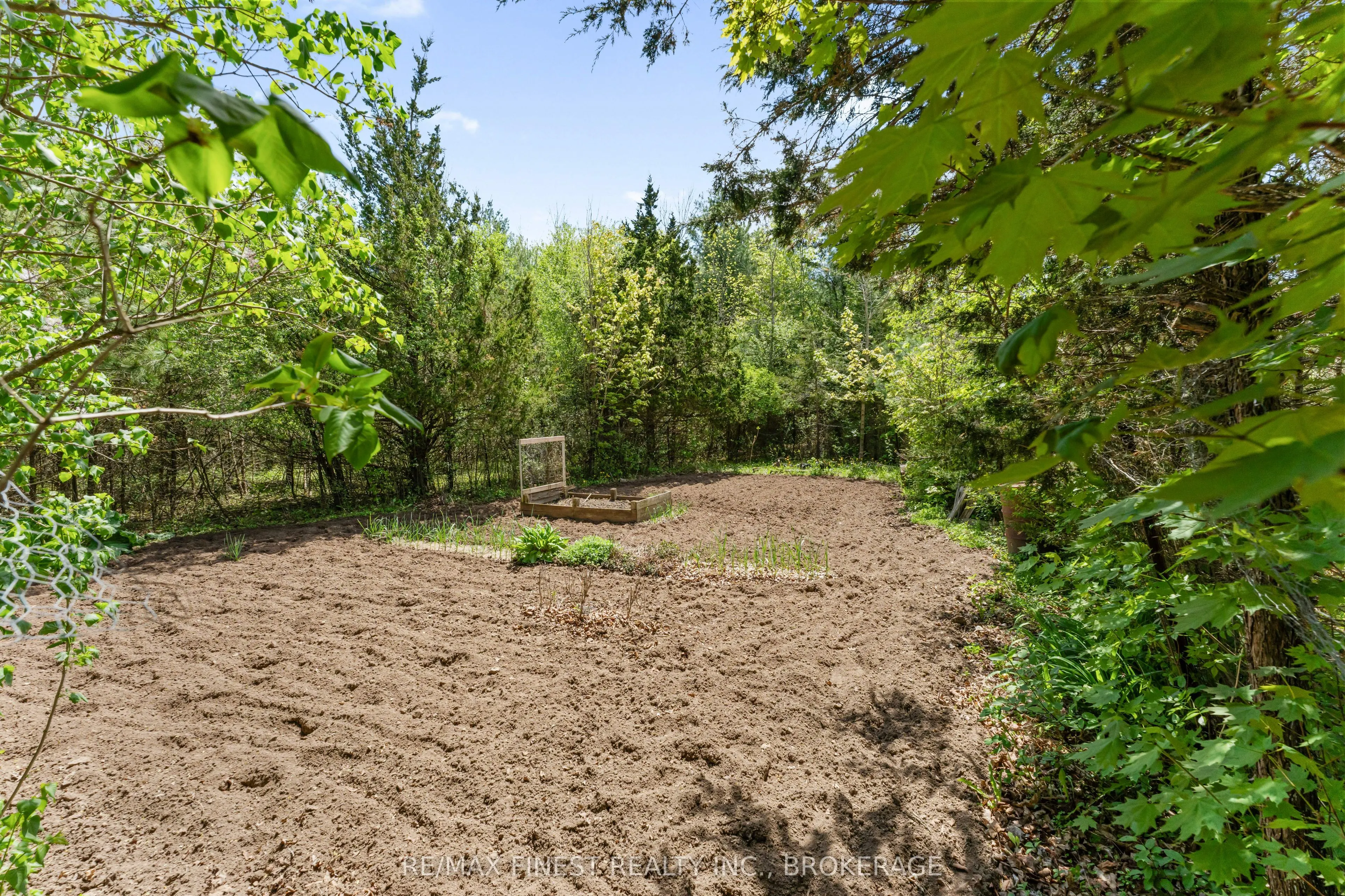 466 Colebrook Road