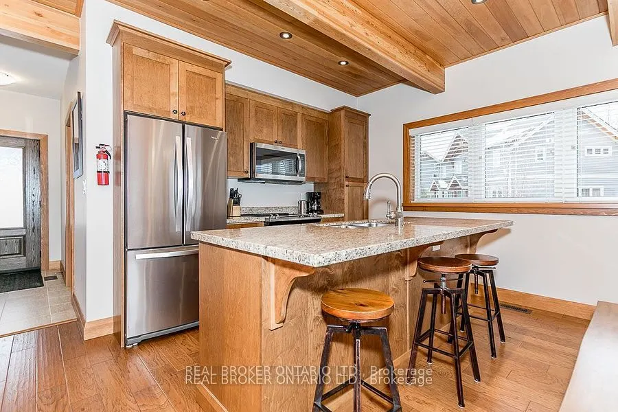 1841 Muskoka Road 118 W, #1B