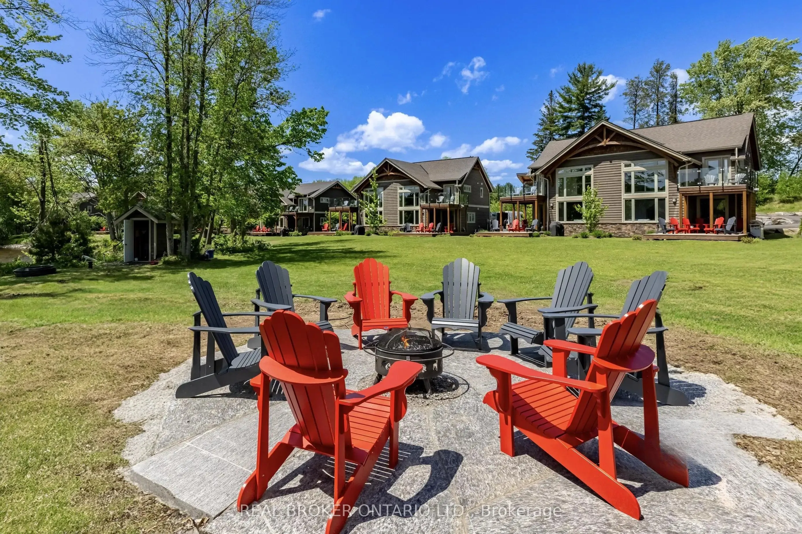 1841 Muskoka Road 118 W, #1B