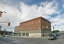 6 Front Street N