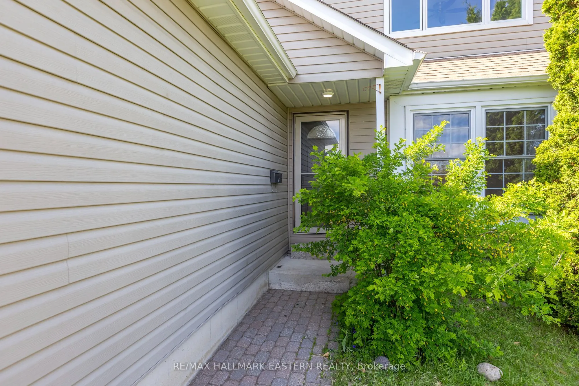 1118 Huntington Circle