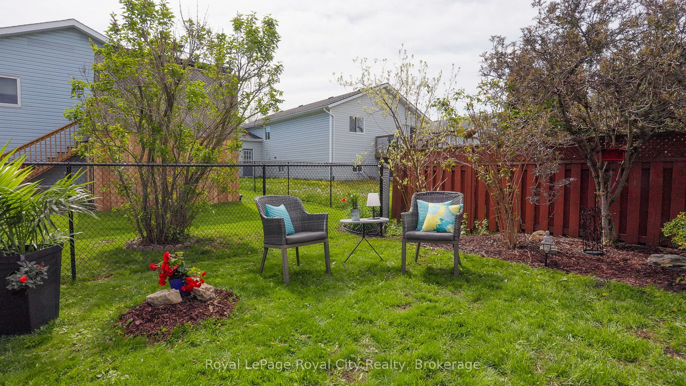 2661 8th Avenue A E