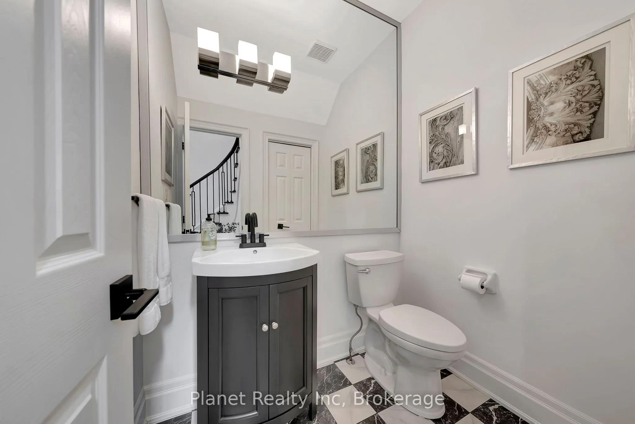 25 Manor Park Crescent #11
