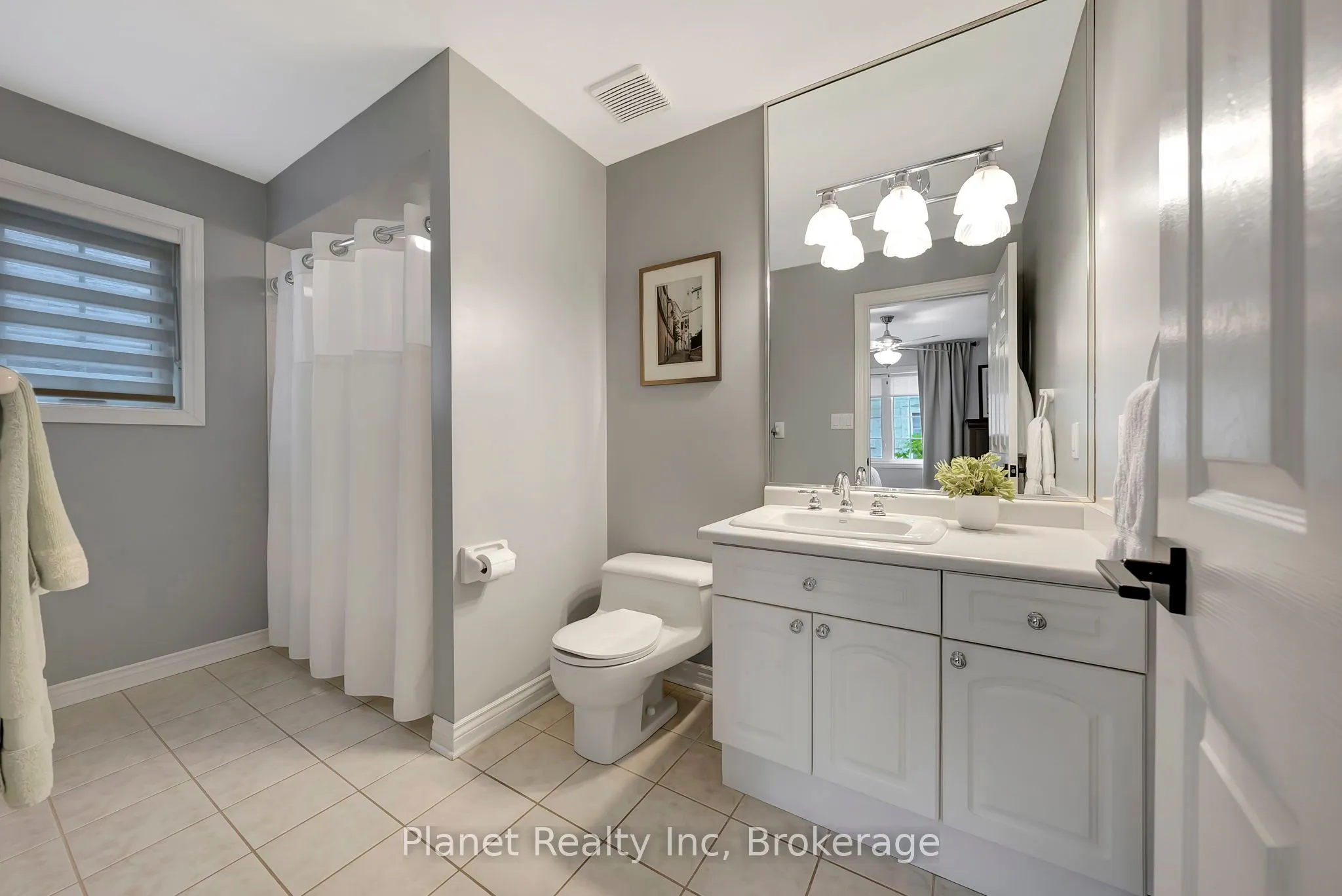 25 Manor Park Crescent #11