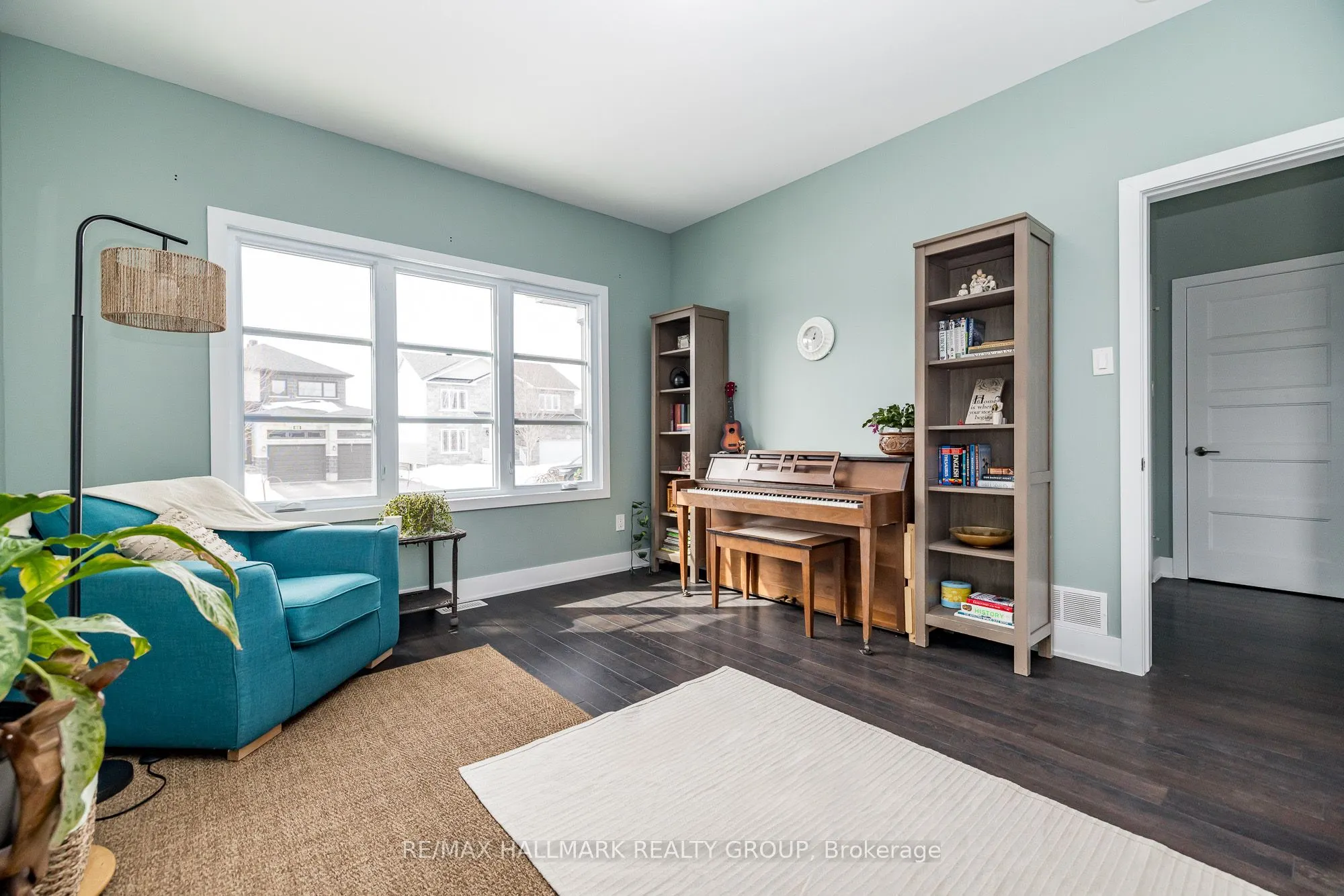 87 Cobblestone Drive