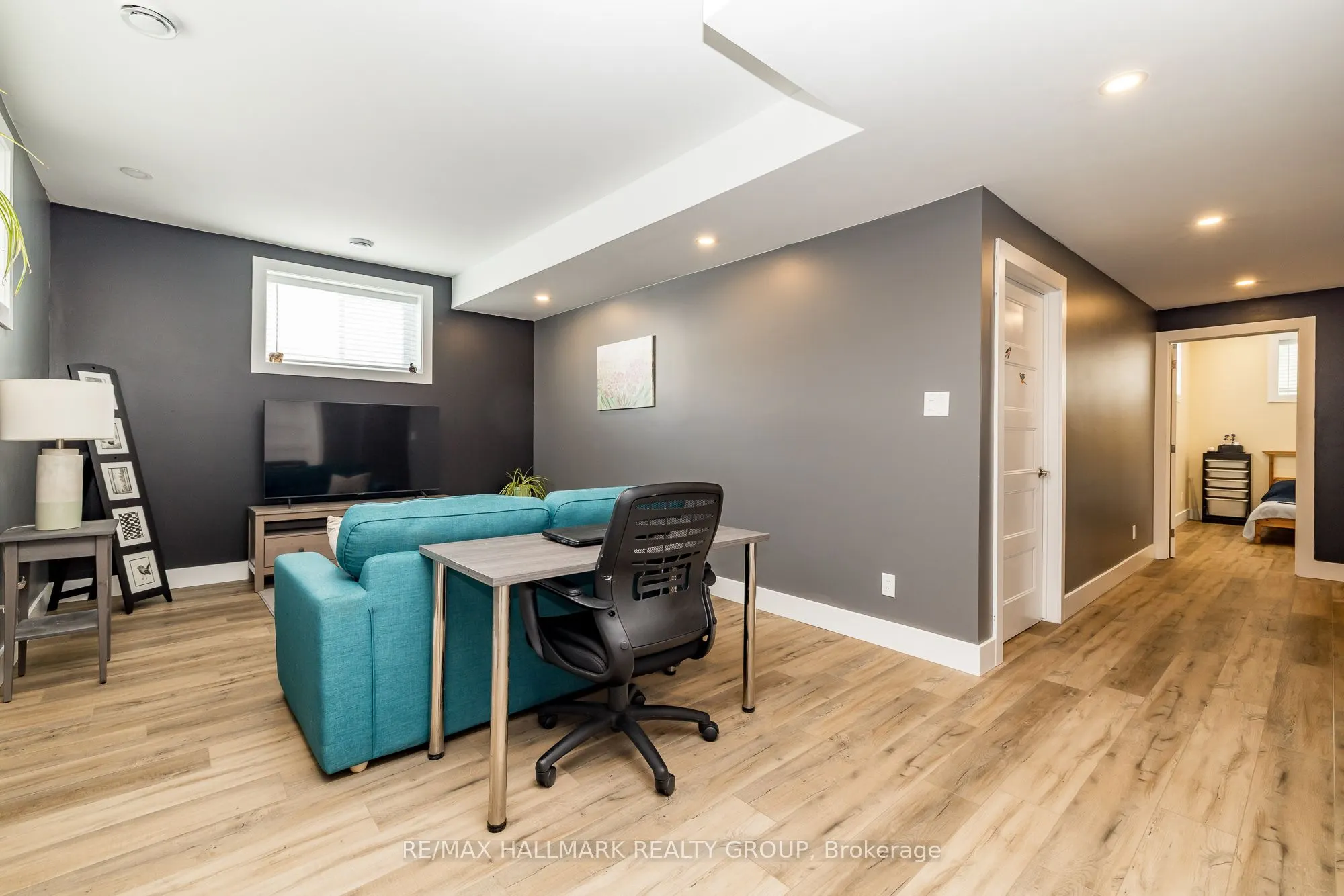 87 Cobblestone Drive