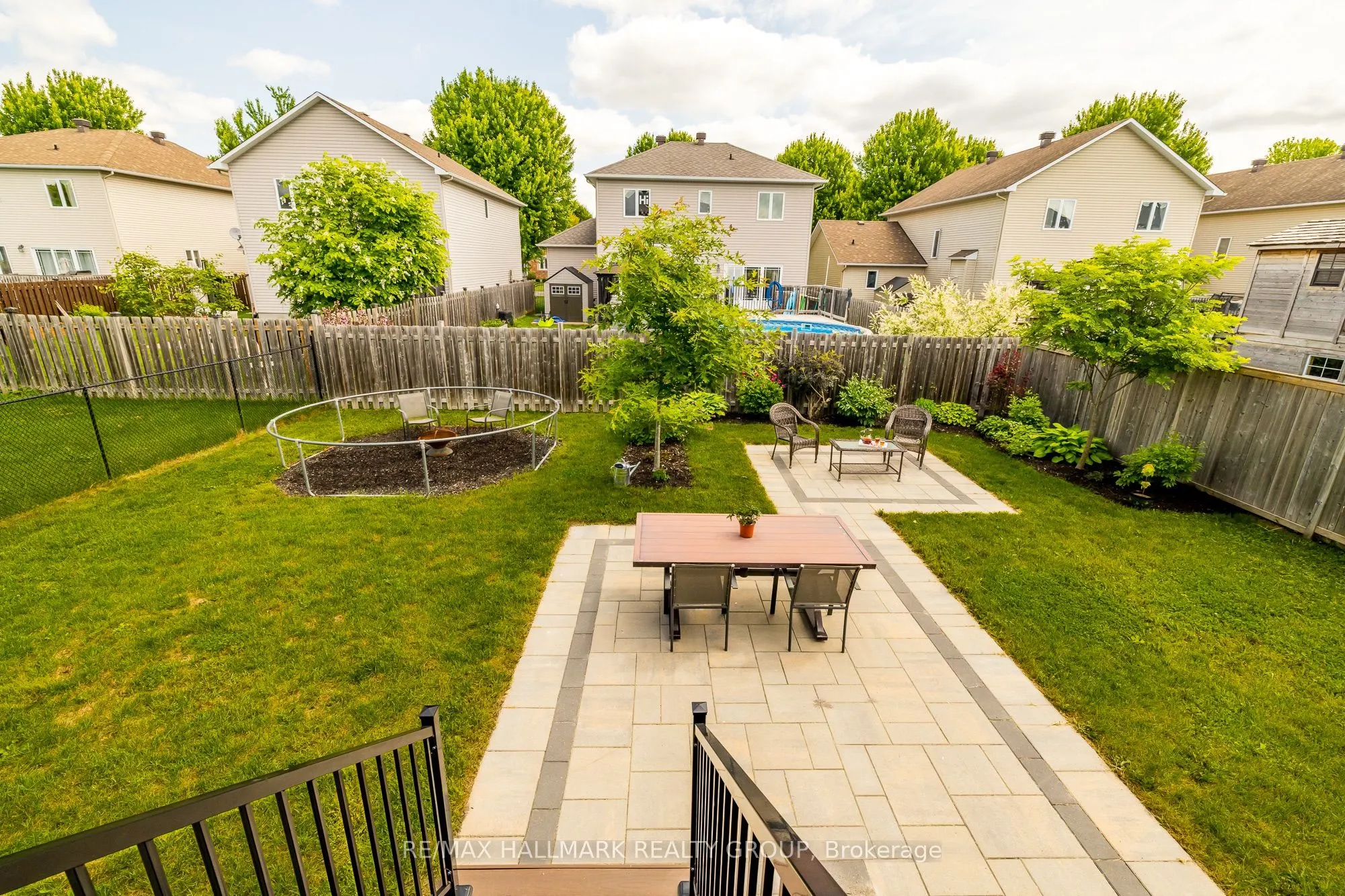 87 Cobblestone Drive