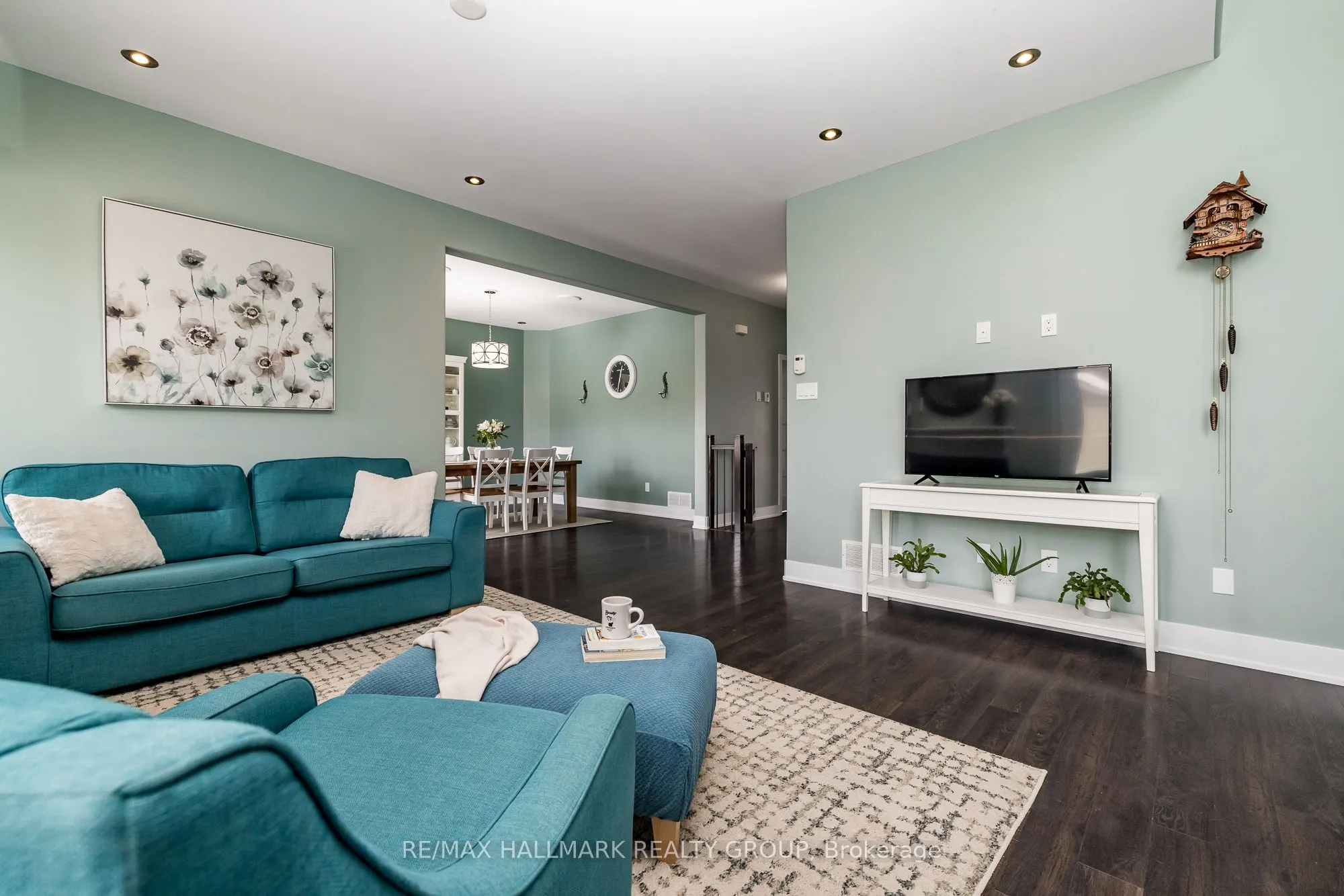 87 Cobblestone Drive