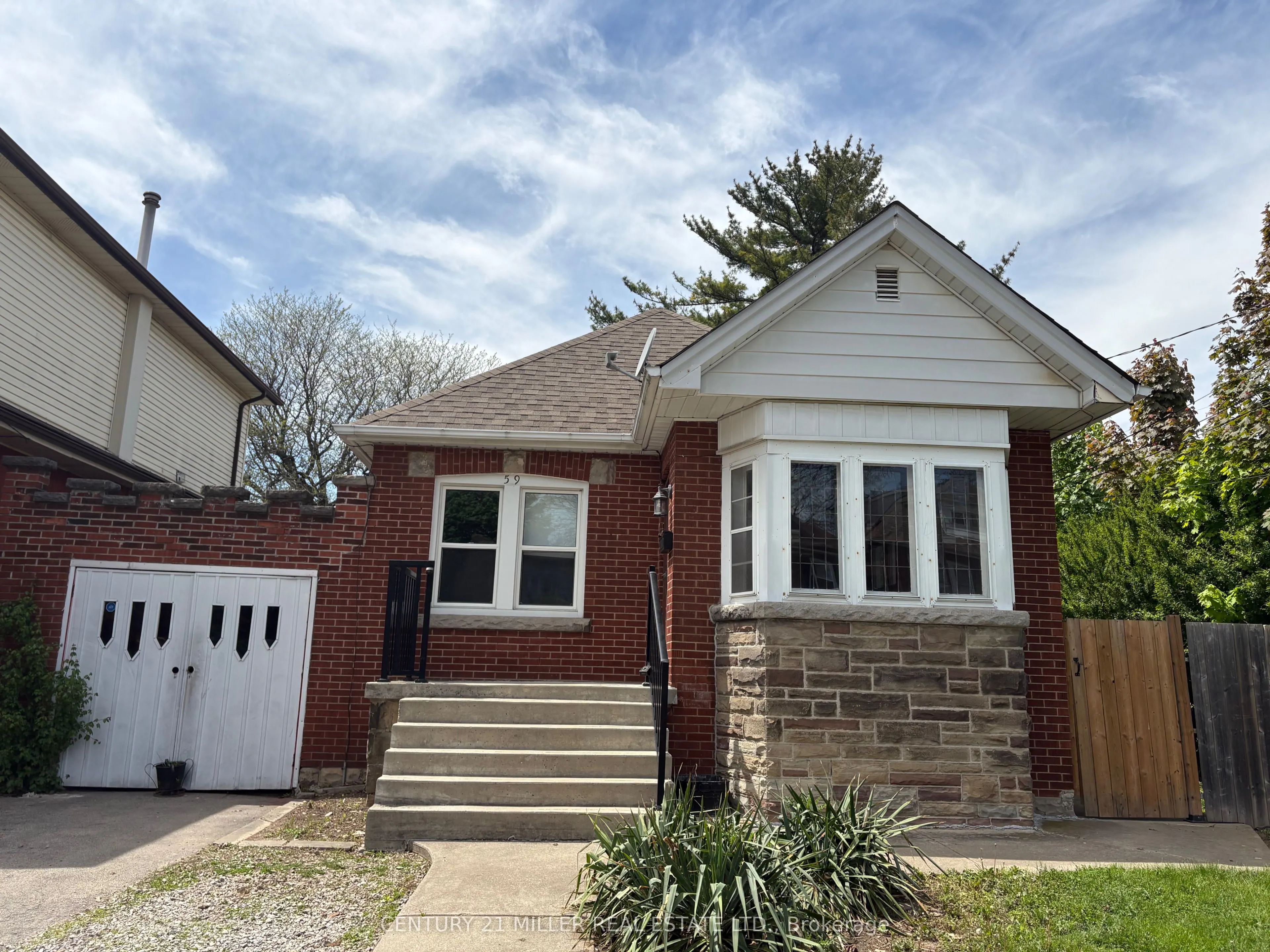 59 Longwood Road N