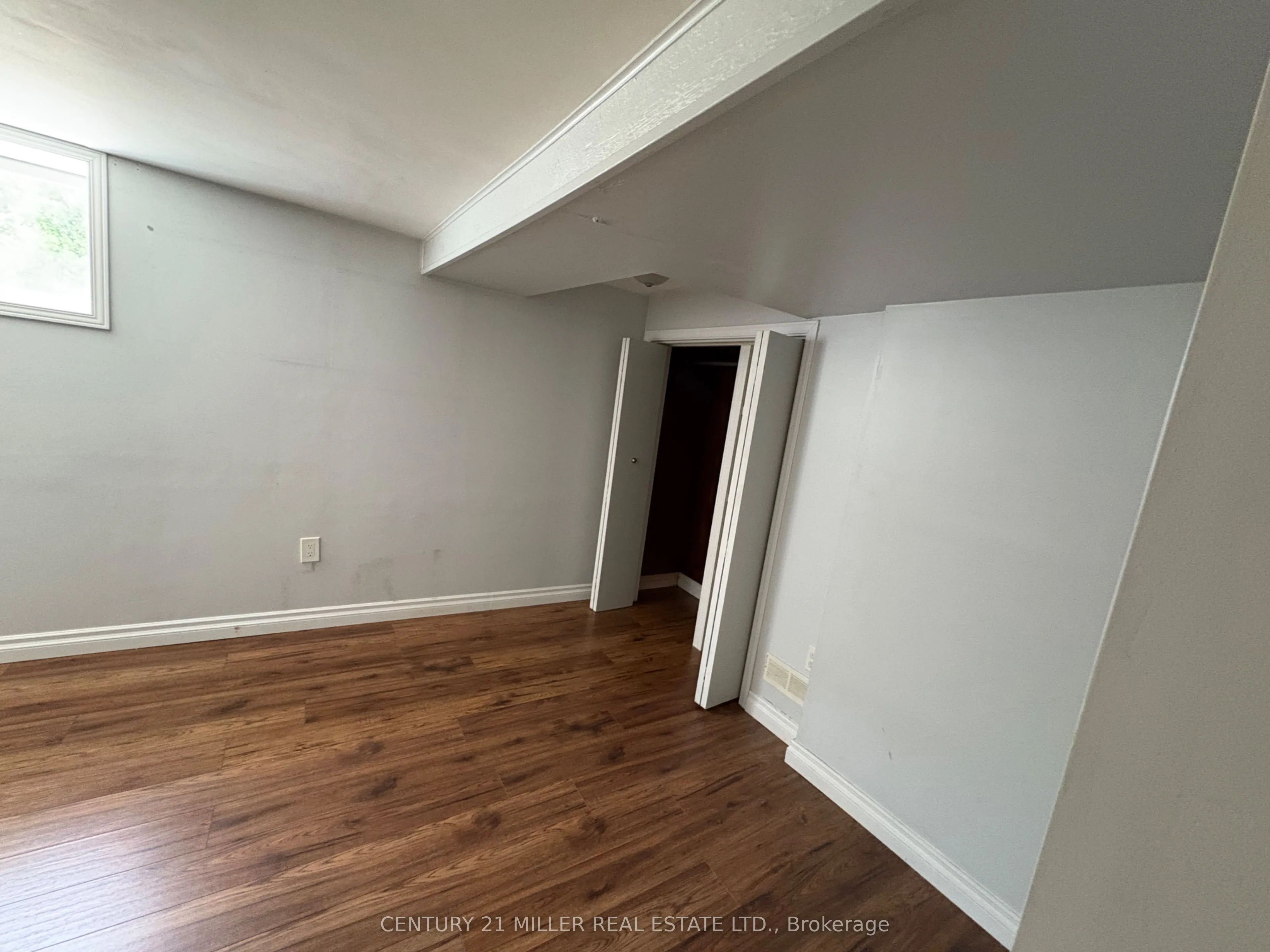 59 Longwood Road N