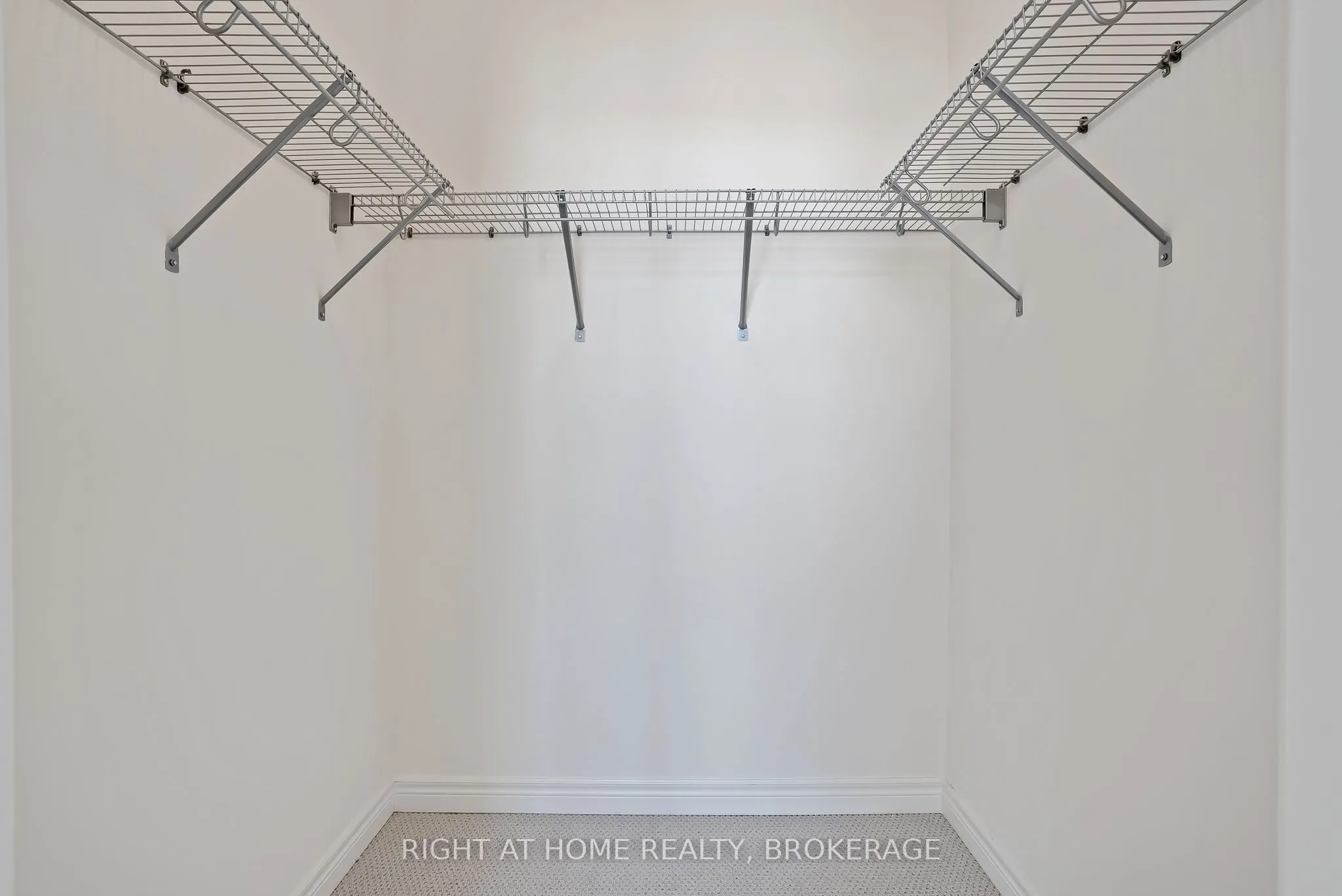 19 Robarts Drive