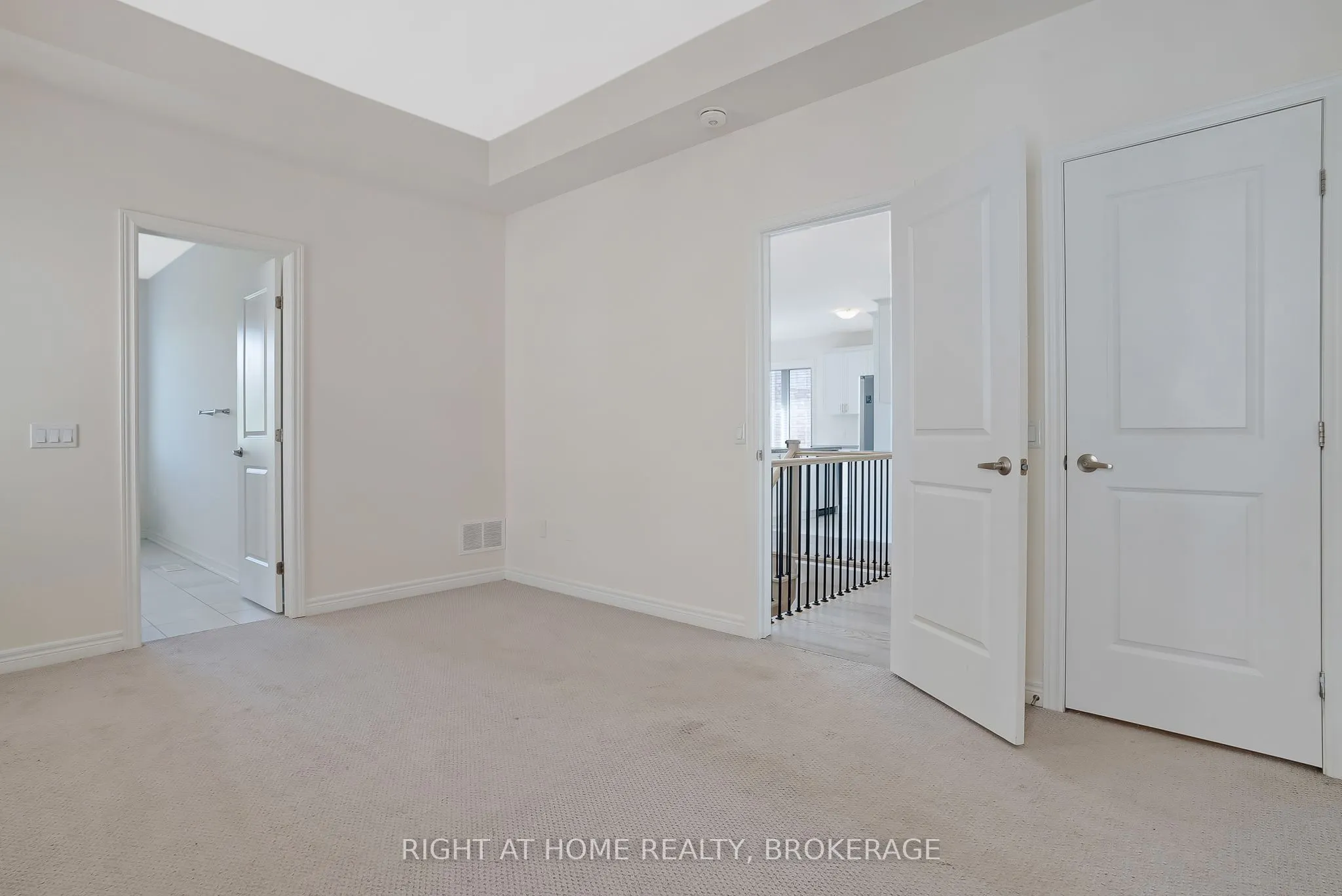 19 Robarts Drive