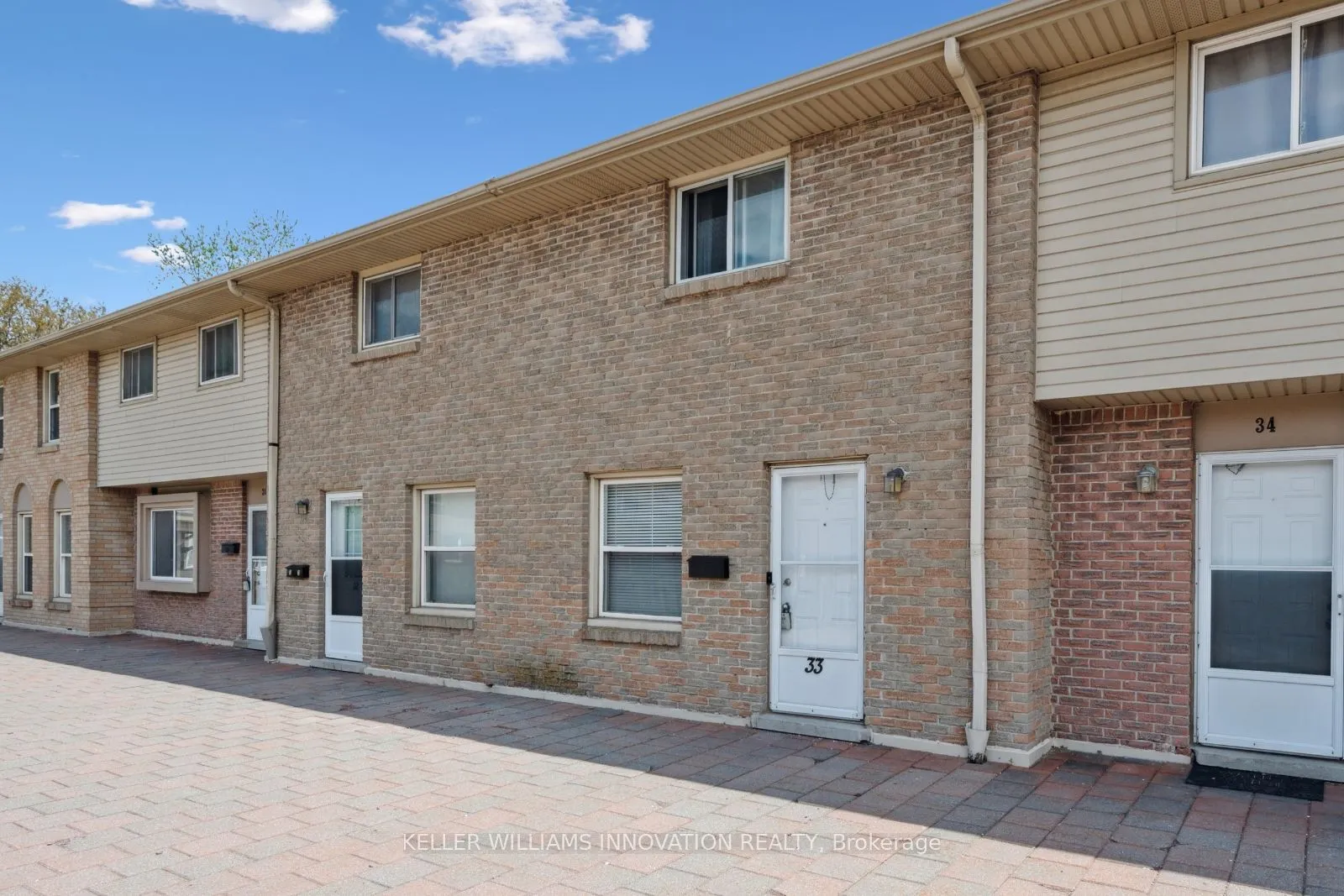 293 Fairway Road N, #33
