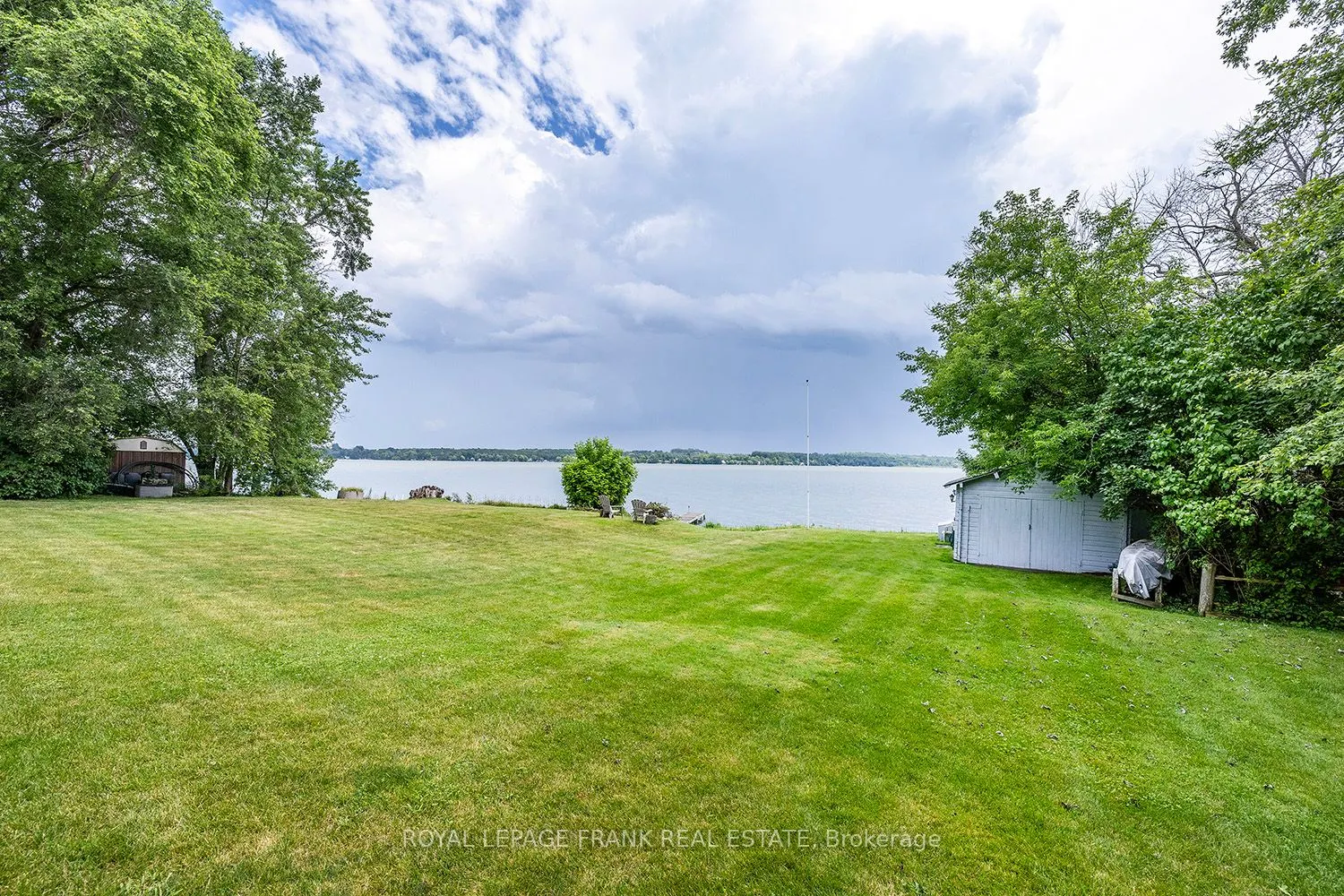 46 LAKEVIEW Boulevard