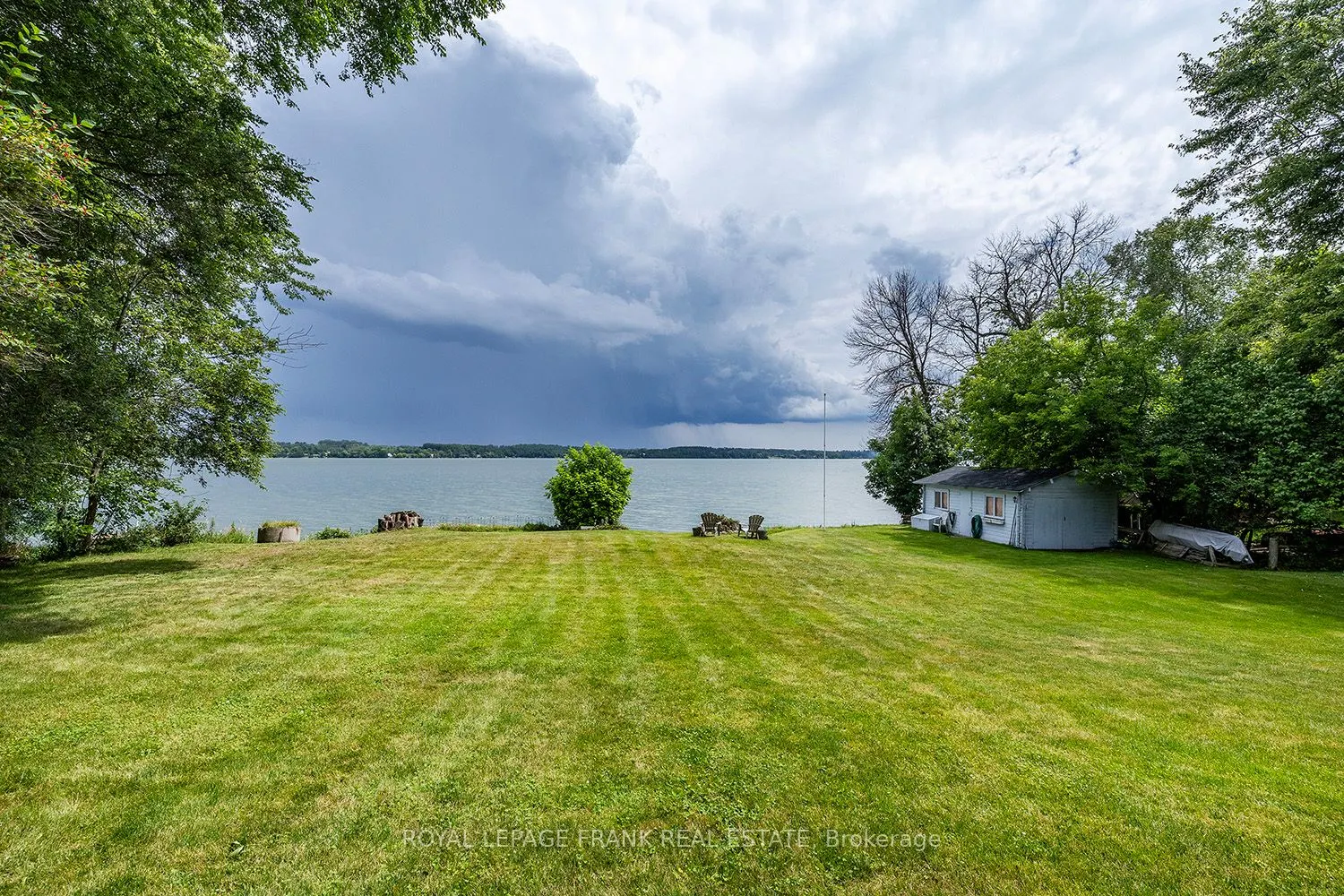 46 LAKEVIEW Boulevard