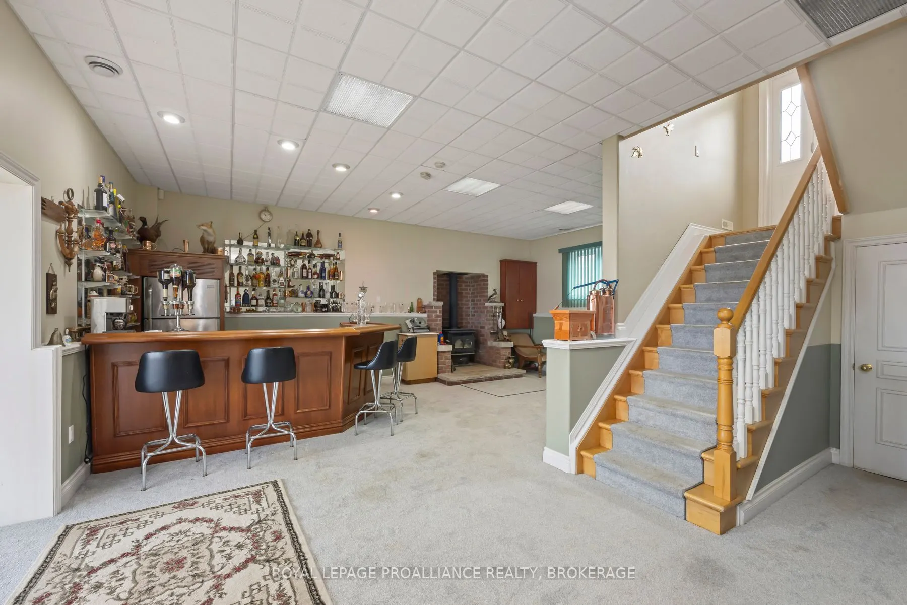 1 LEAVIS SHORES