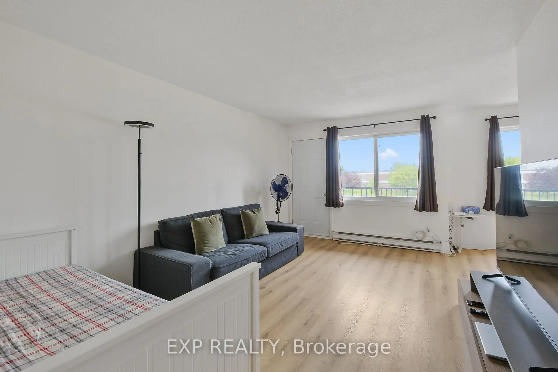 2041 Arrowsmith Drive, #305B