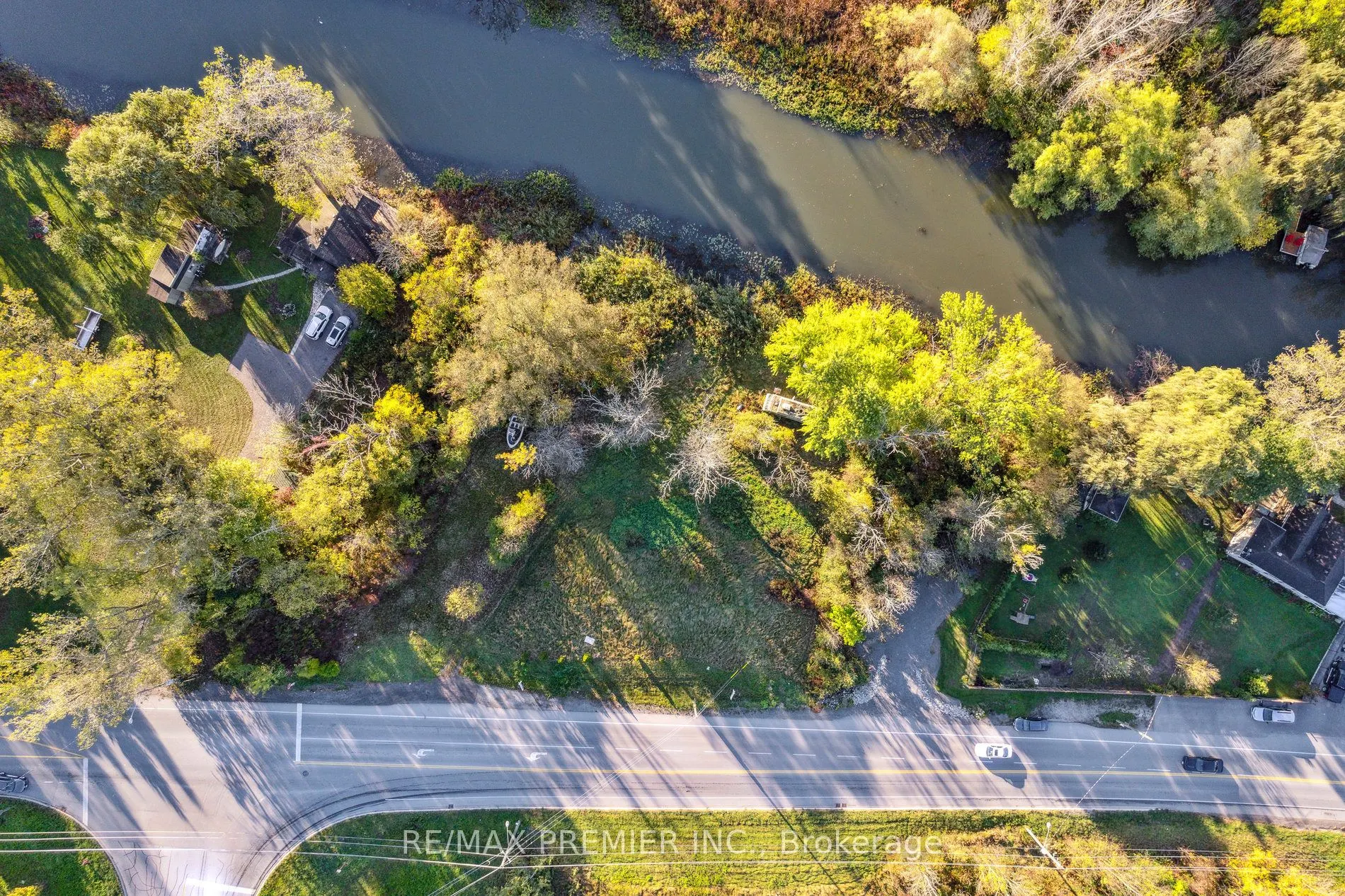 294 Lyon's Creek Road