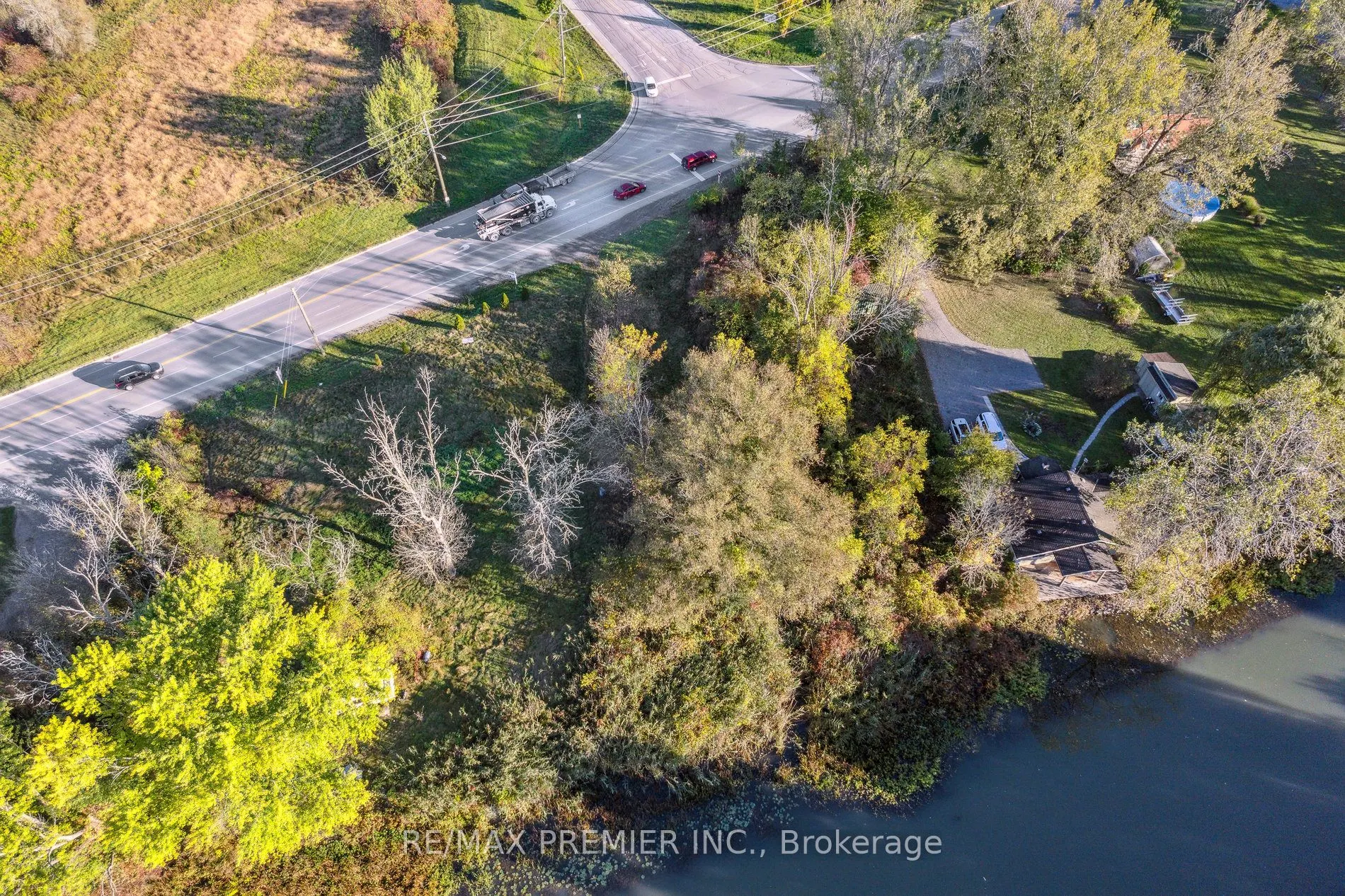 294 Lyon's Creek Road