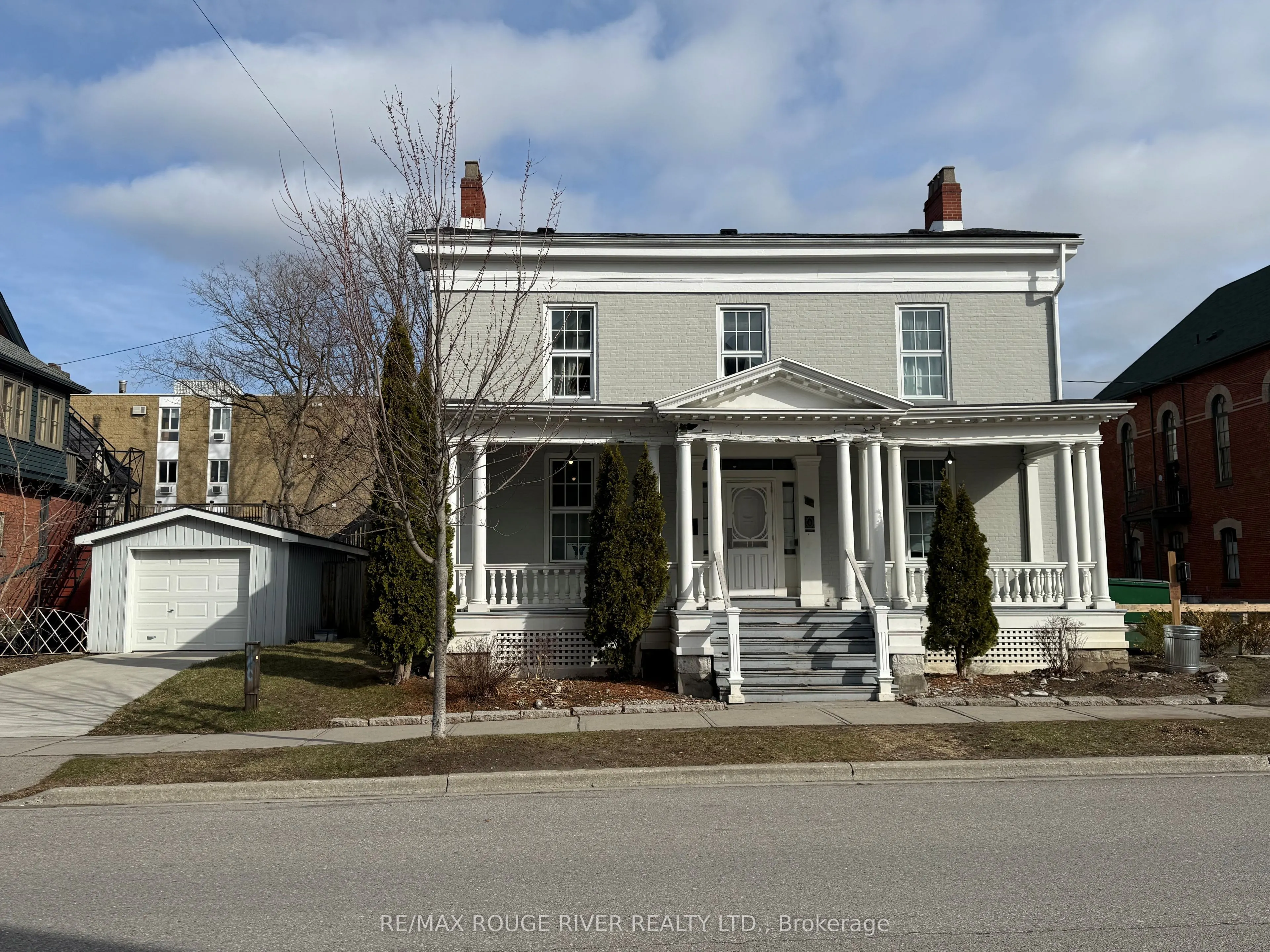 10 CHAPEL Street