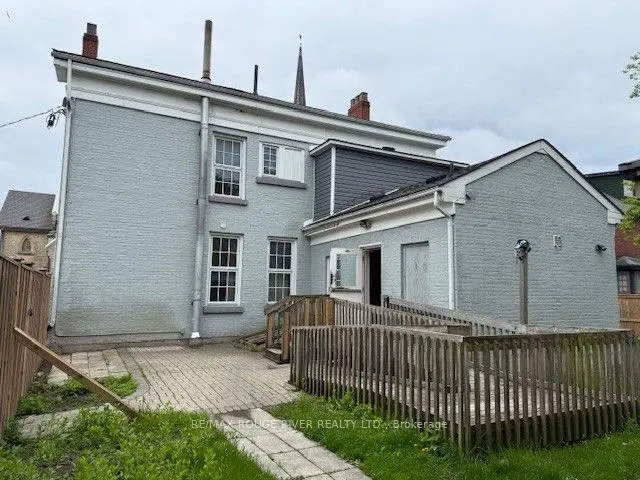 10 CHAPEL Street