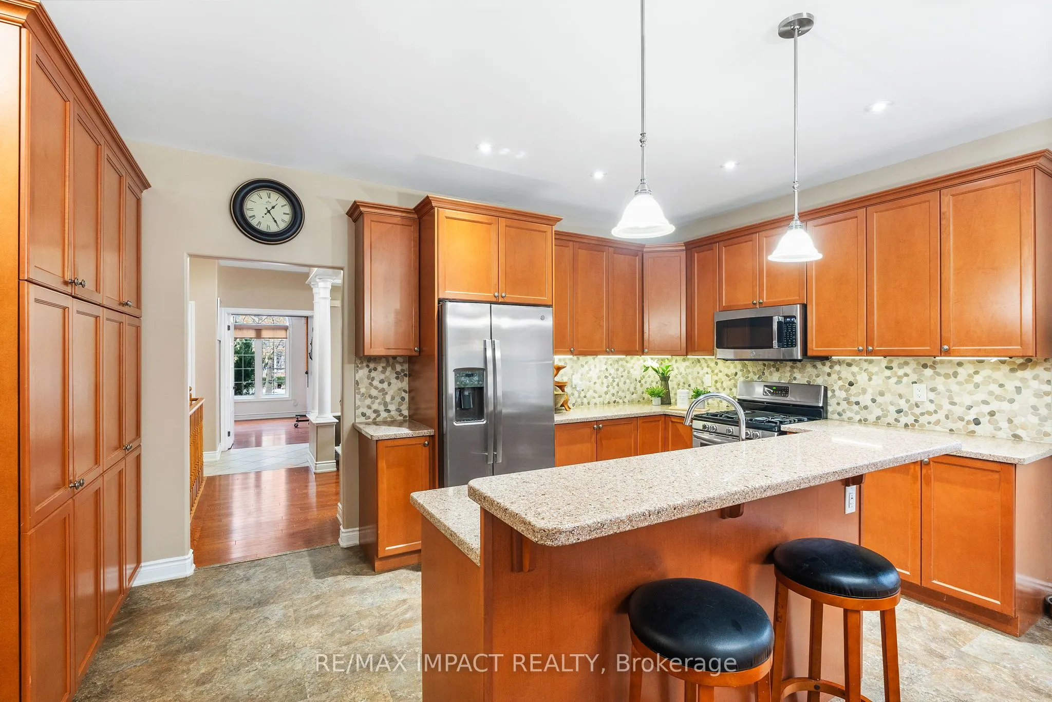465 Foote Crescent