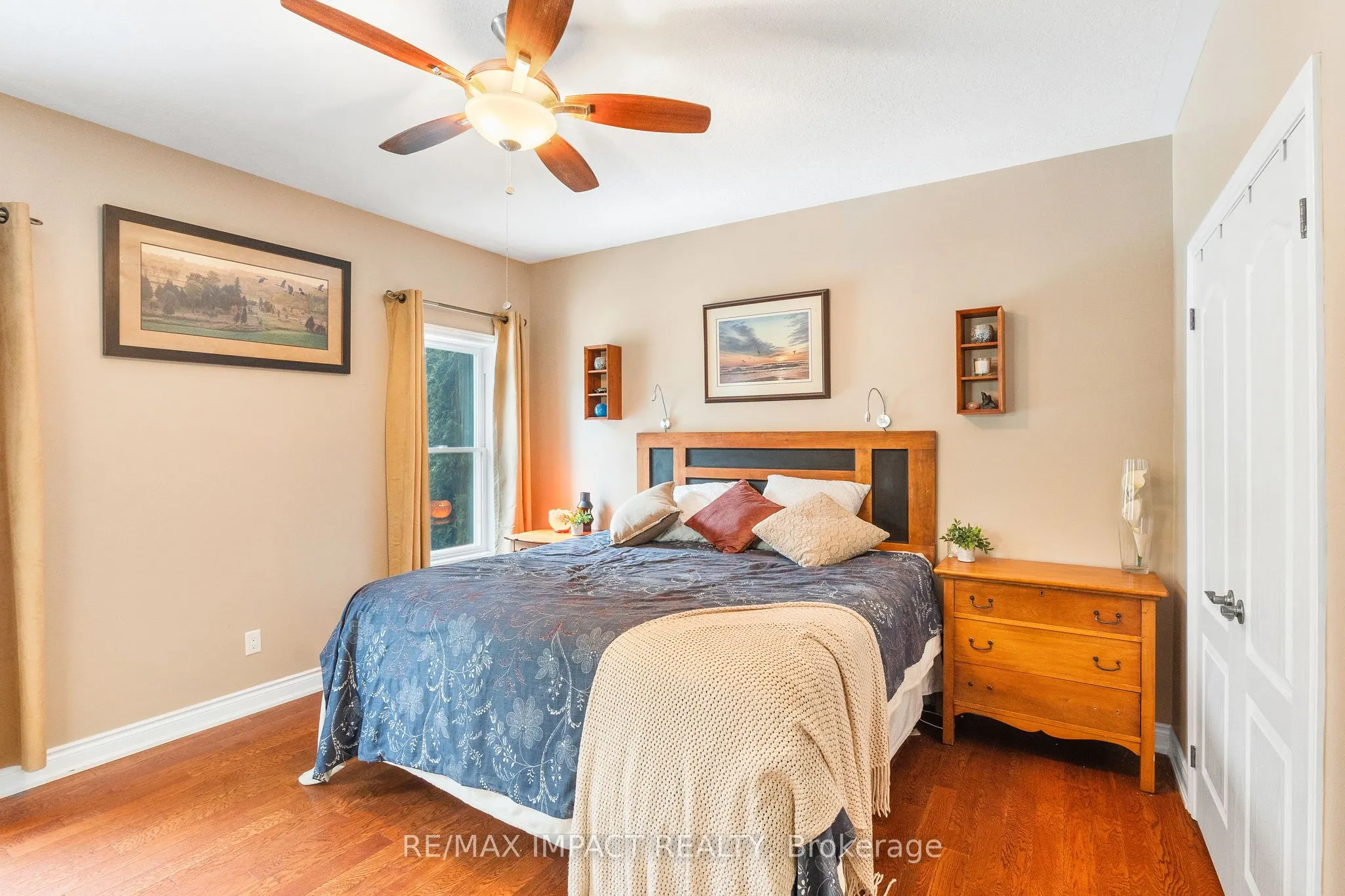 465 Foote Crescent
