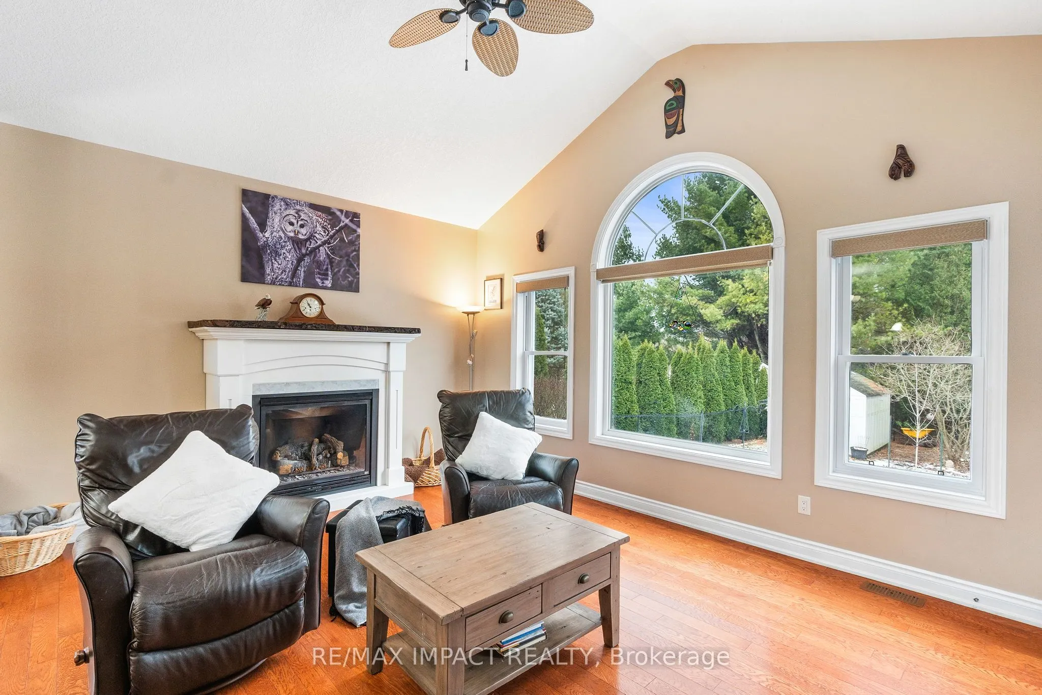 465 Foote Crescent