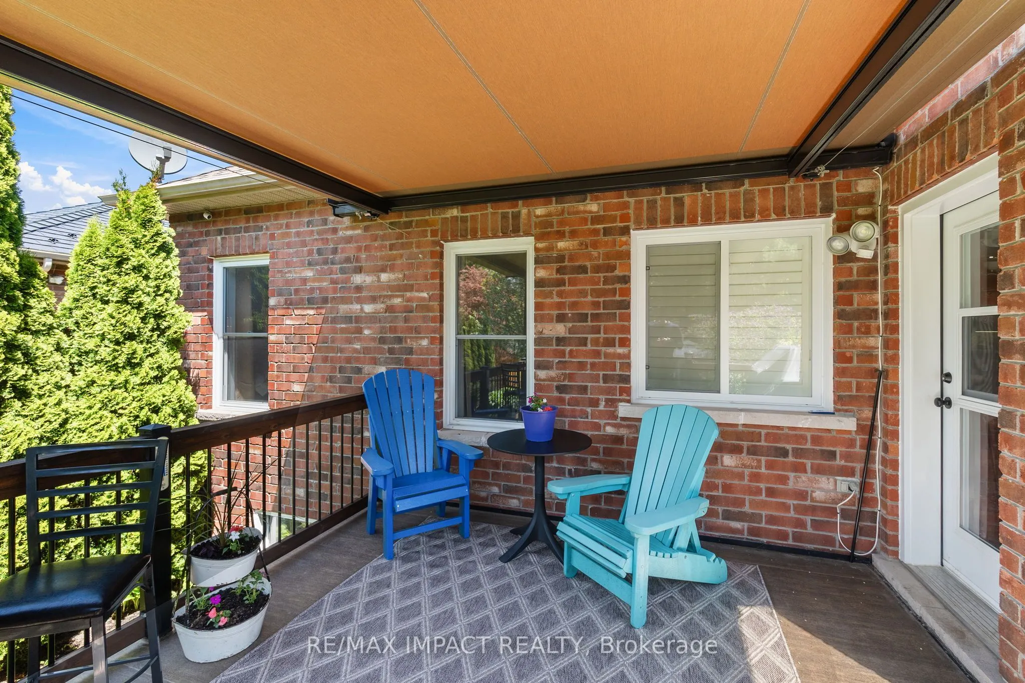 465 Foote Crescent