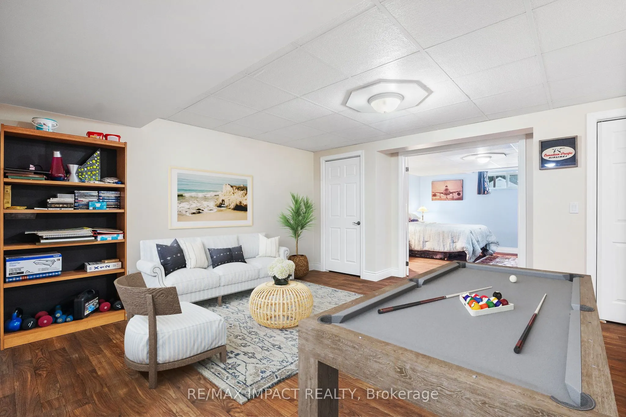 465 Foote Crescent