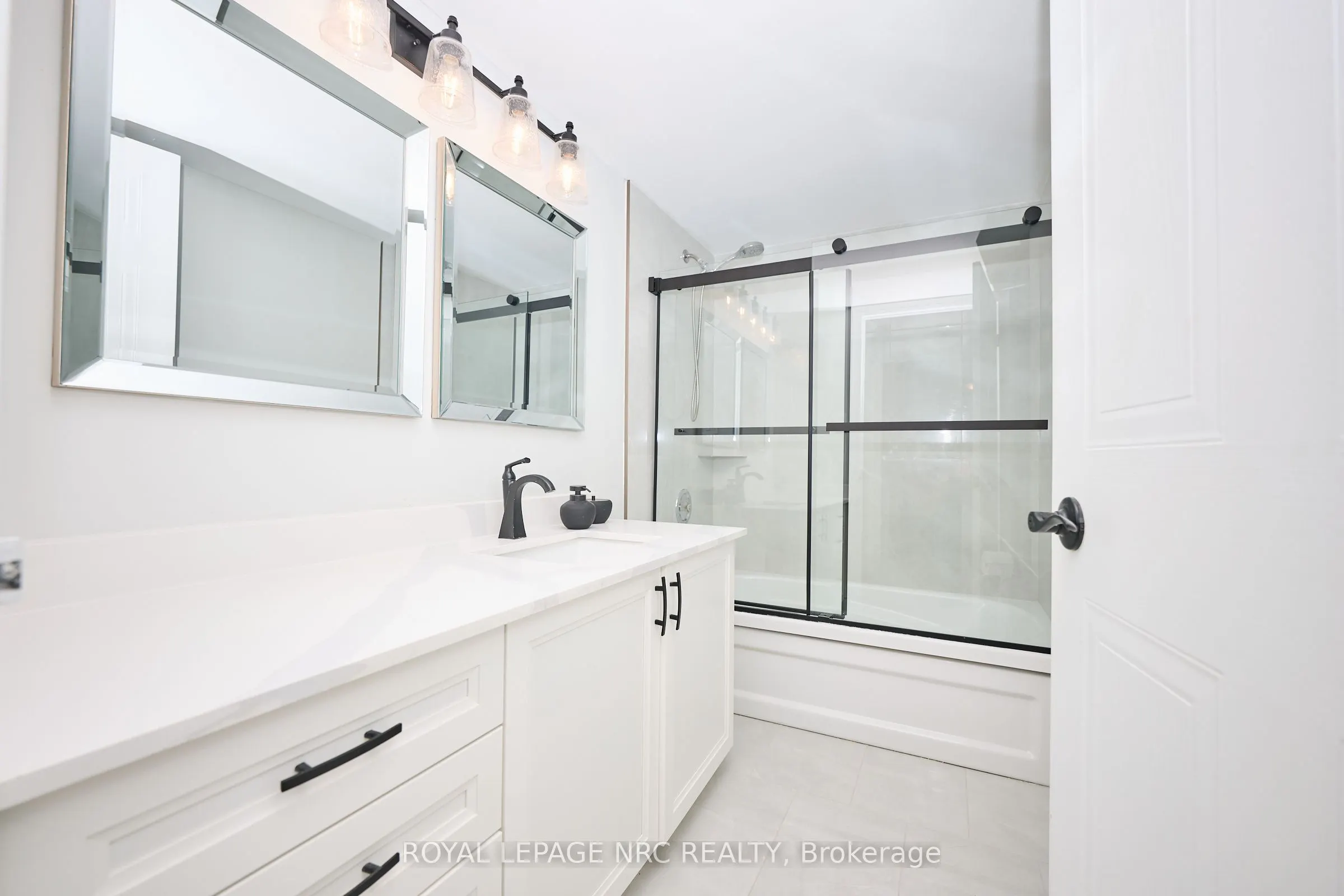 5100 DORCHESTER Road, #403
