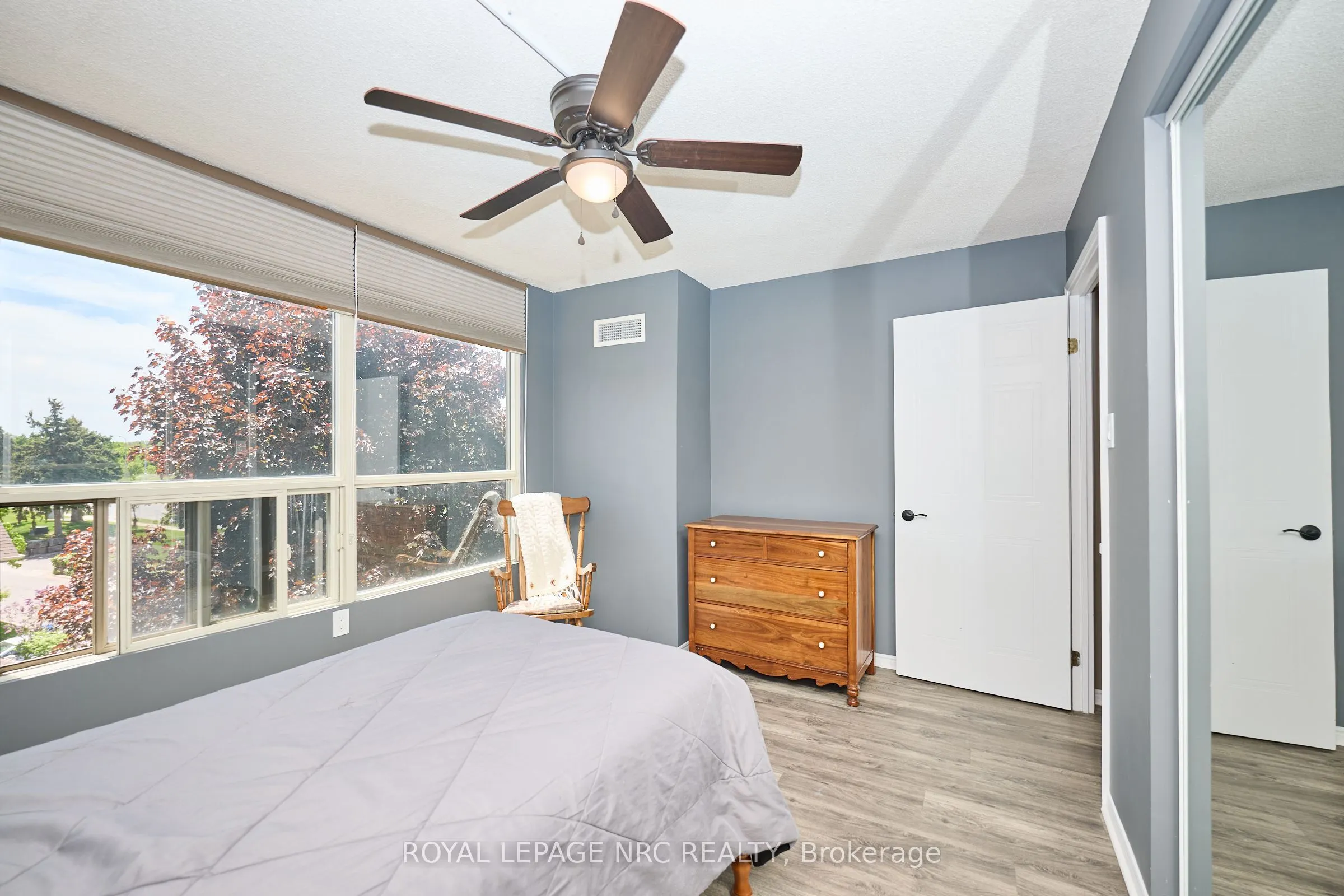 5100 DORCHESTER Road, #403